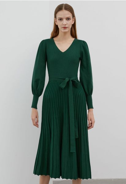 Captivating V-Neck Tie Waist Pleated Knit Dress in Dark Green