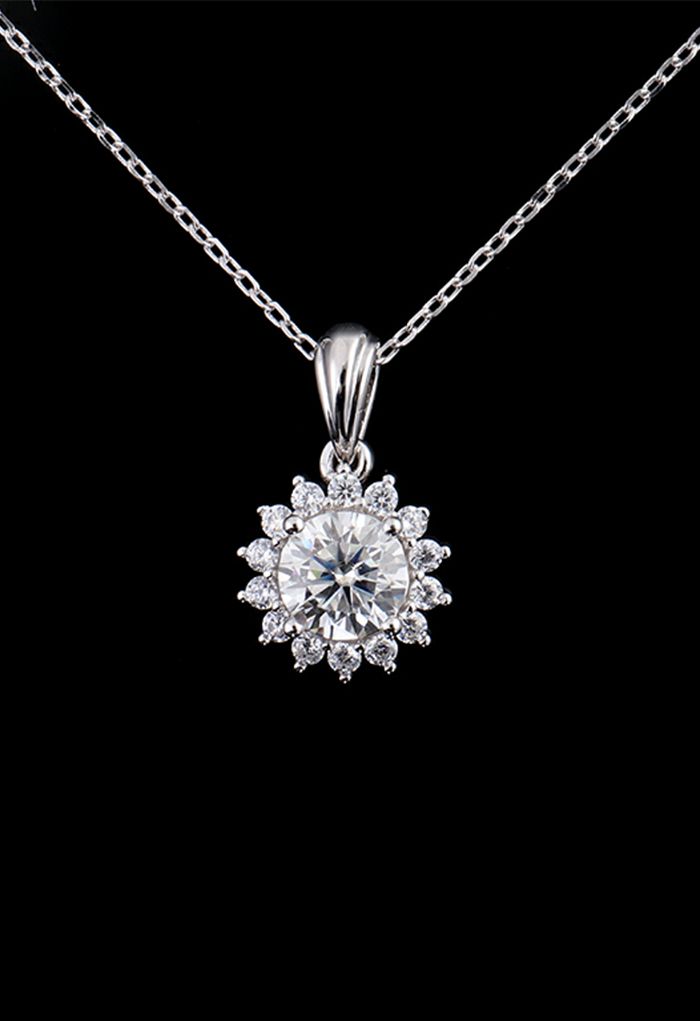 Star Pendant Moissanite Diamond Necklace