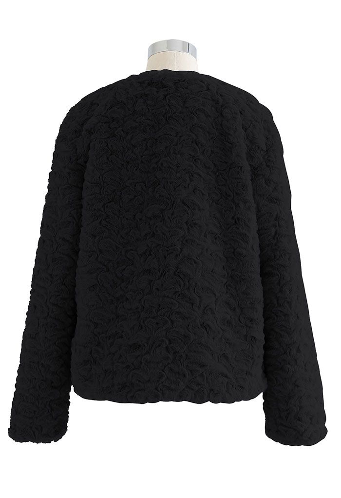 Wide Lapel Snug Faux Fur Coat in Black
