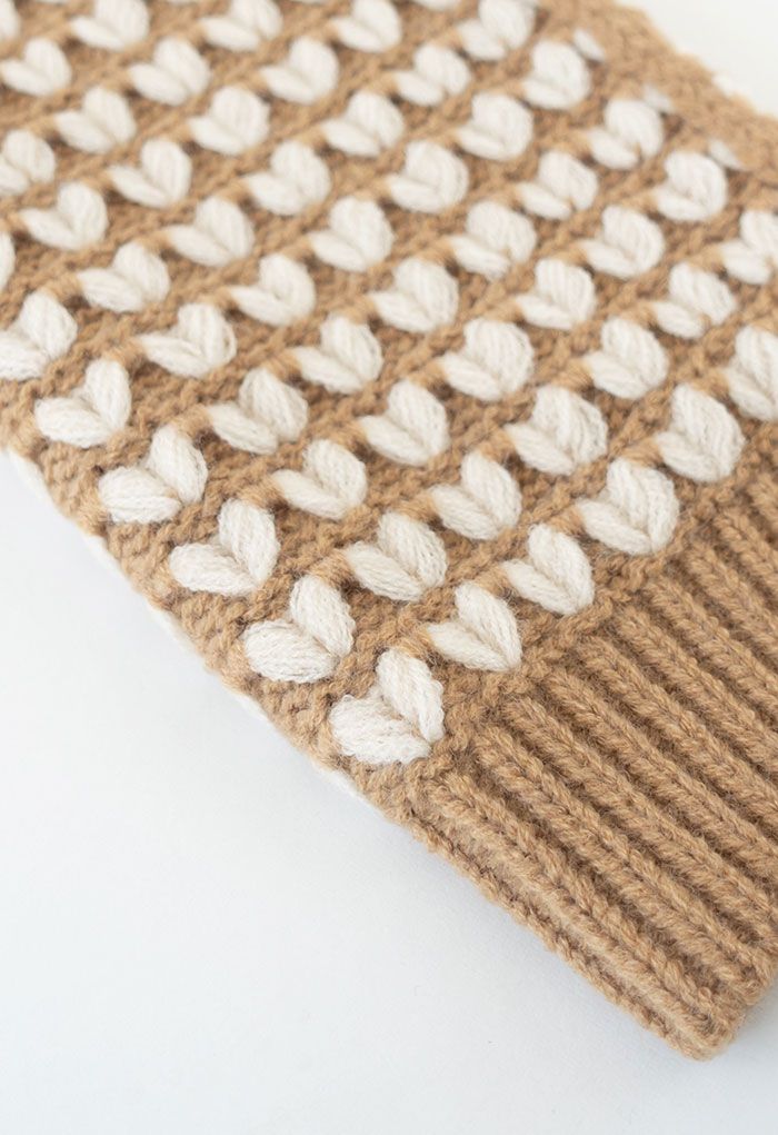 Heart Jacquard Knit Scarf in Camel