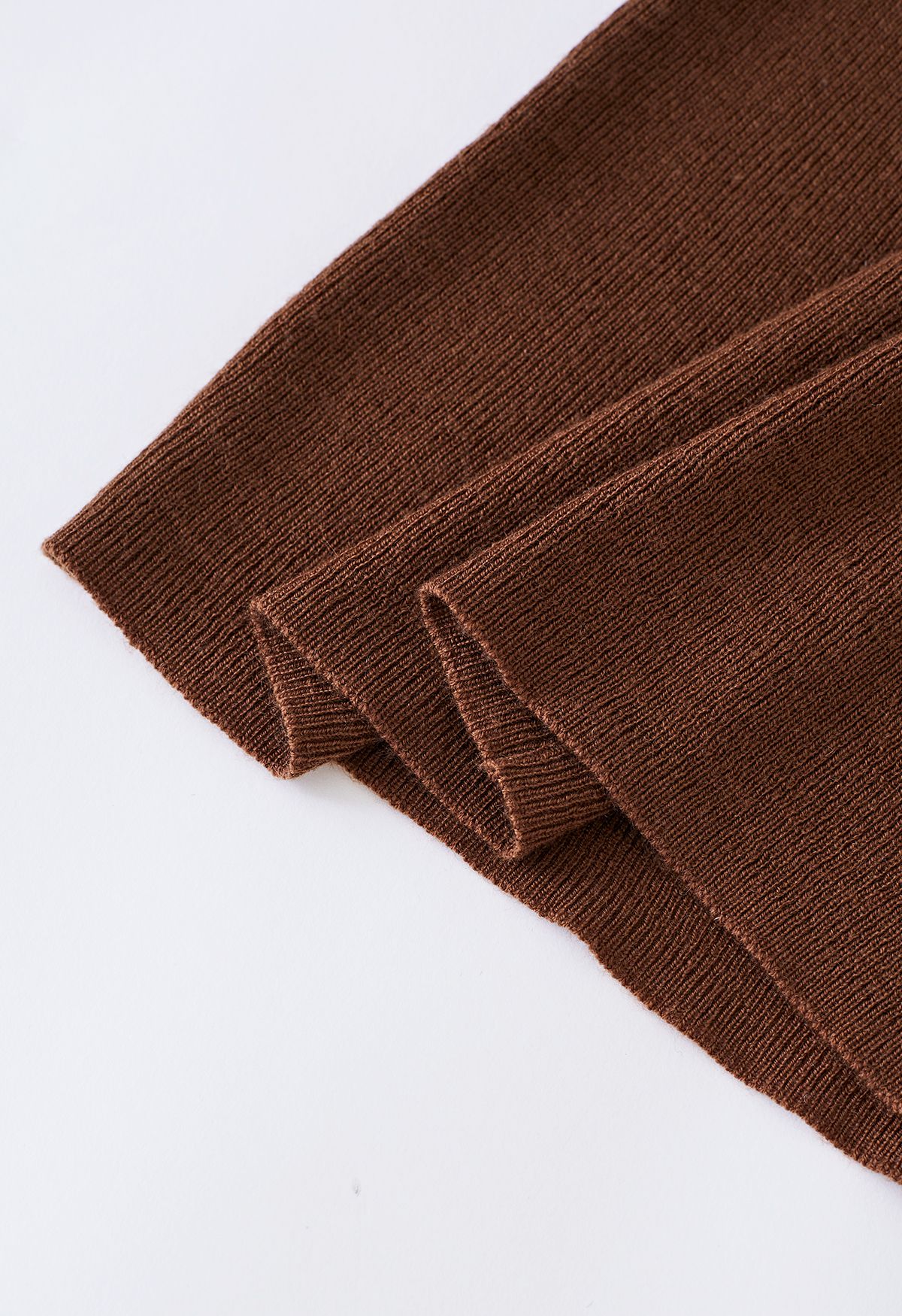 Turtleneck Two-Tone Fitted Knit Top in Brown
