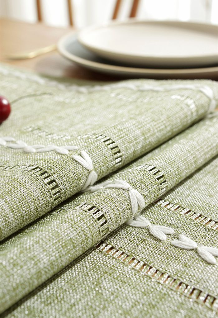 Cutwork Linen Fabric Tassel Edge Table Runner in Green