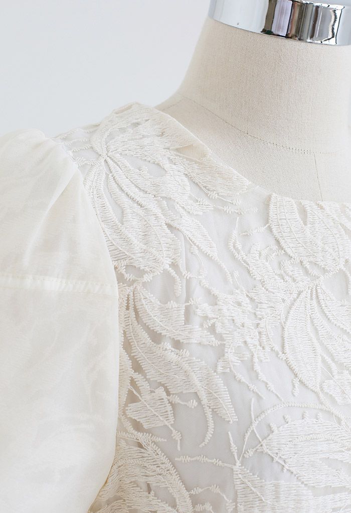 Creamy Flowers Embroidered Organza Shift Dress