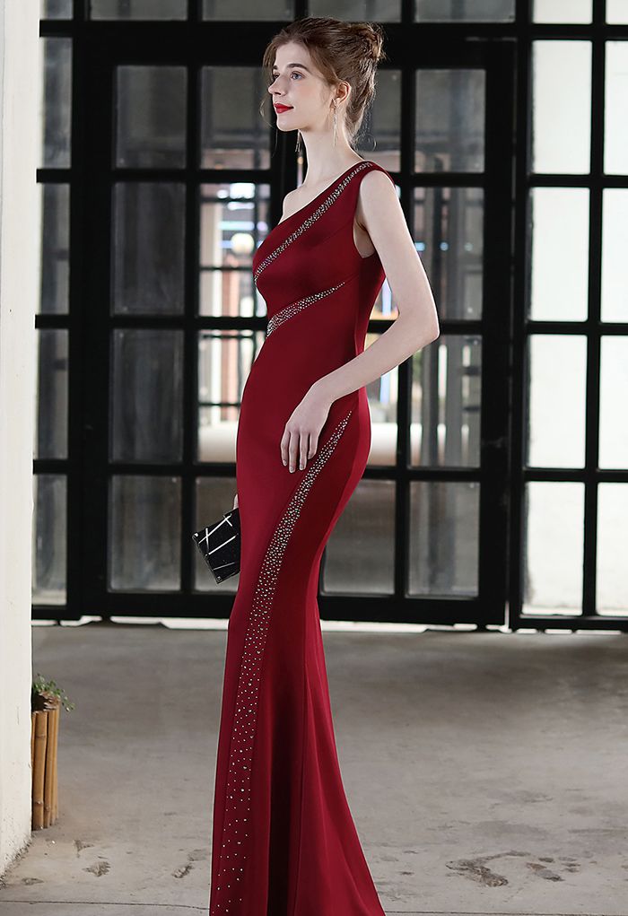 One-Shoulder Colorful Sequin Bodycon Gown in Burgundy