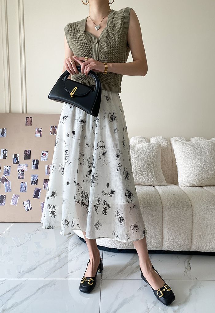 Floral Ink Painting Embossed Midi Skirt in White