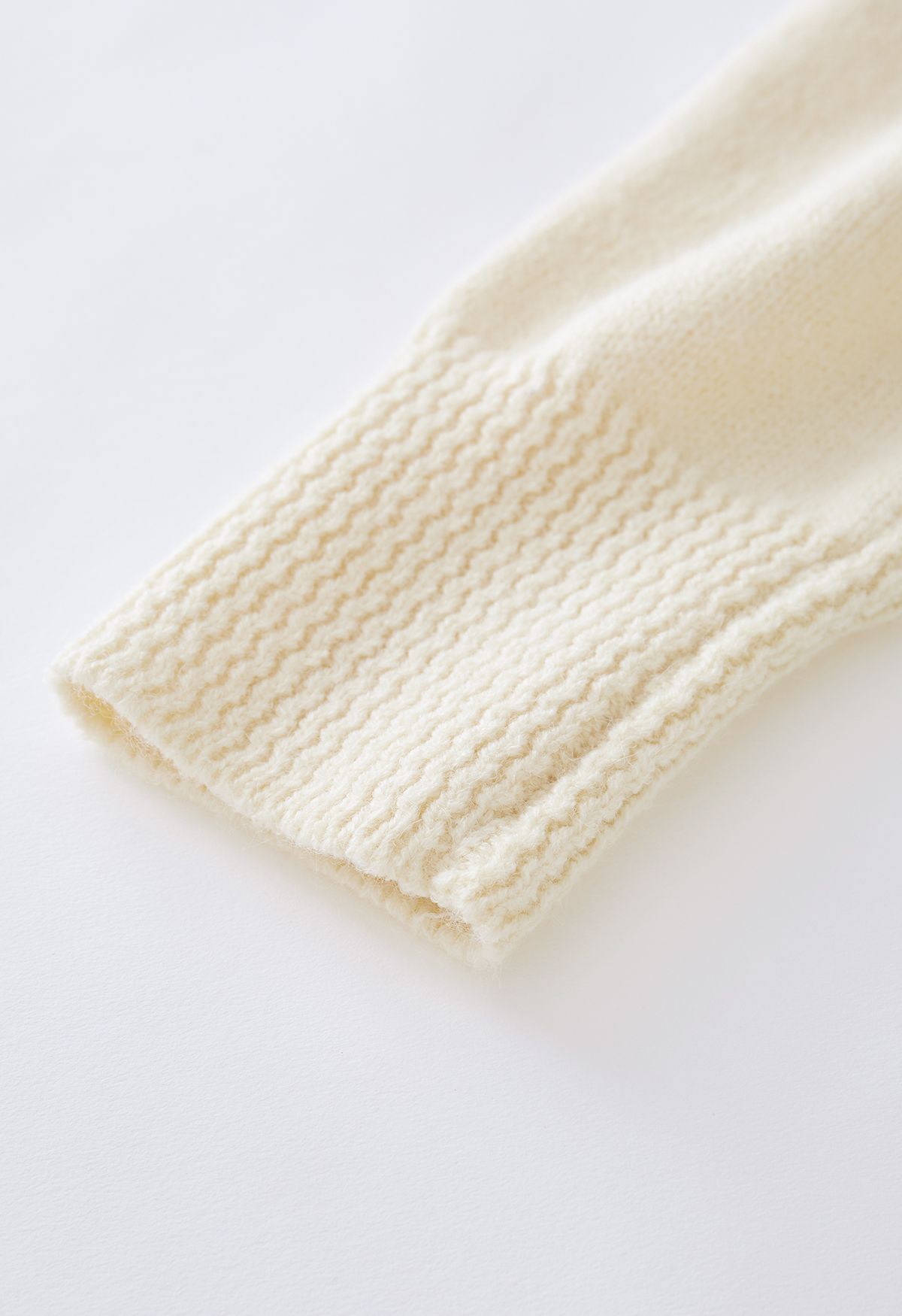 Contrast Edge V-Neck Knit Cardigan in Cream