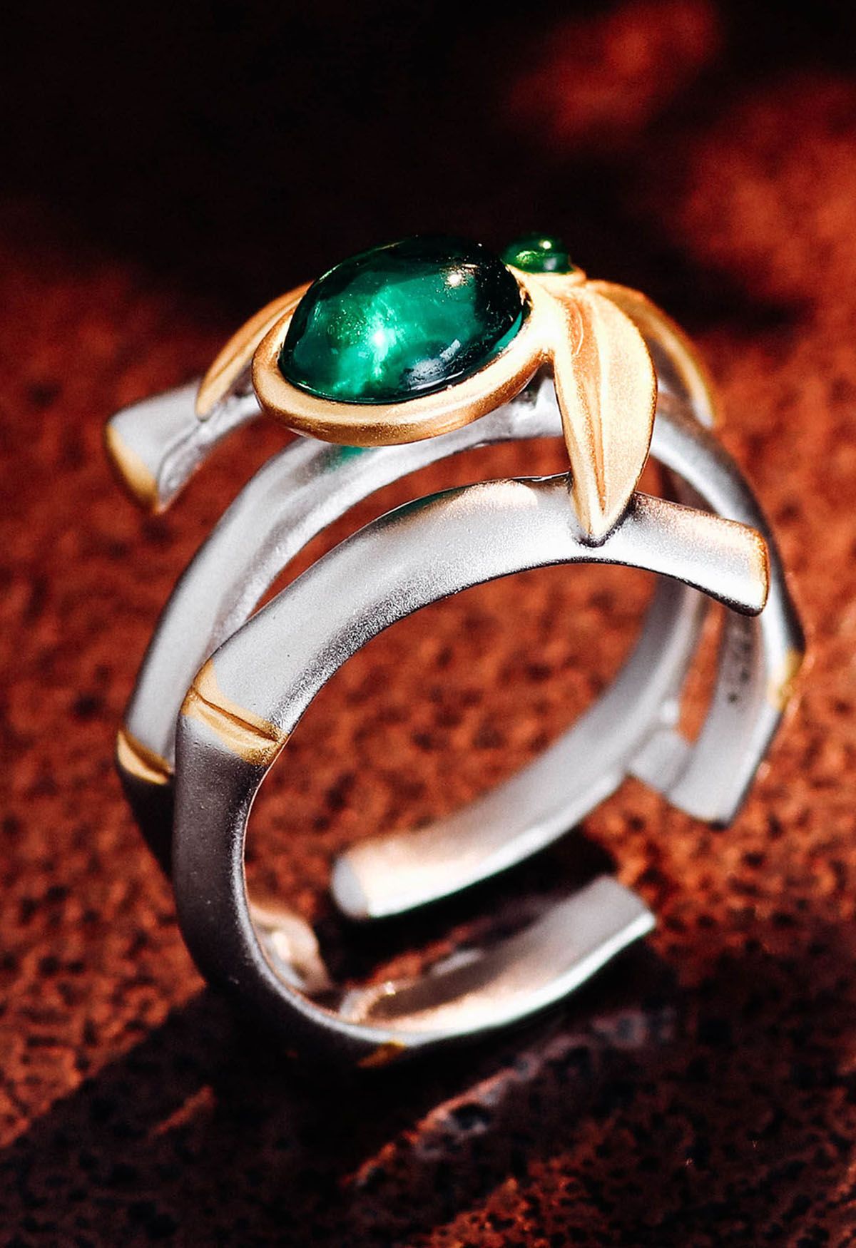 Oval Emerald Gem Triple Ring