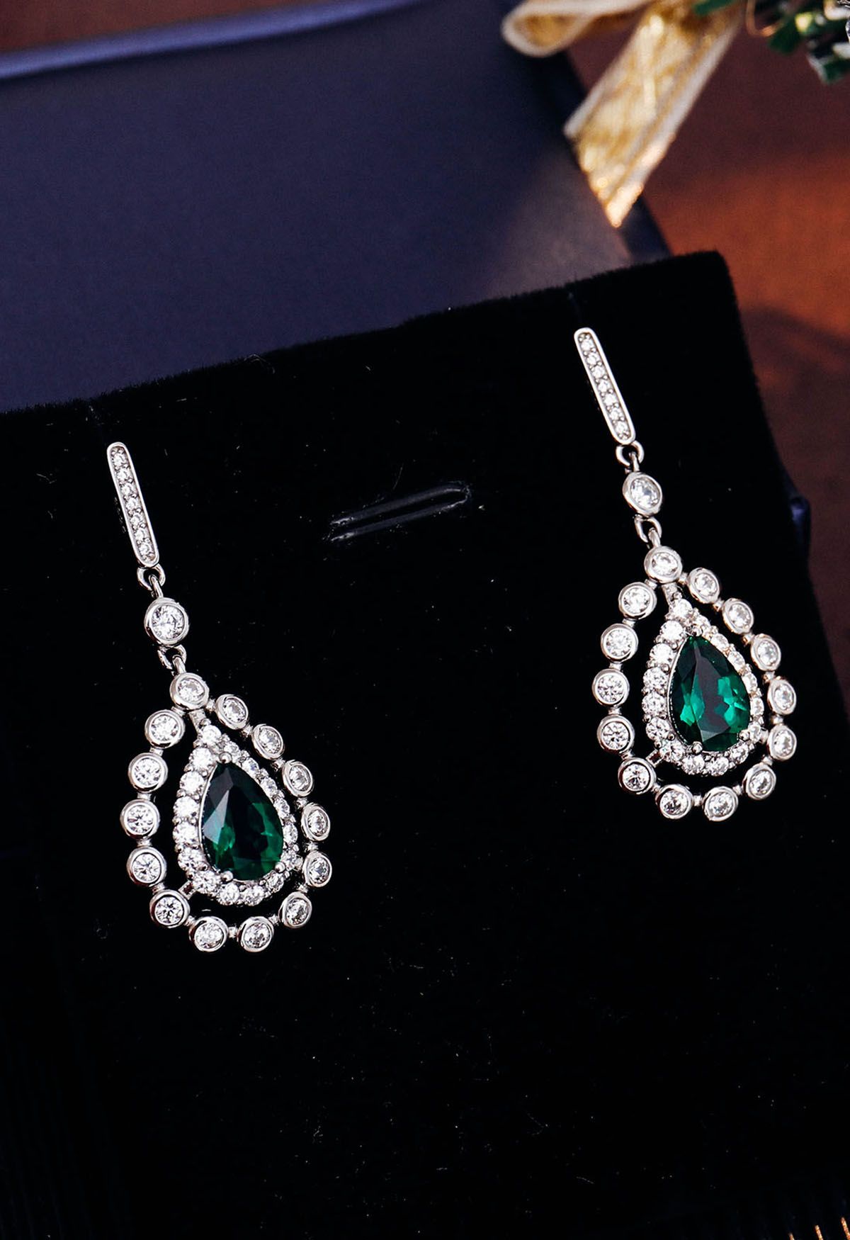 Raindrop Emerald Gem Earrings