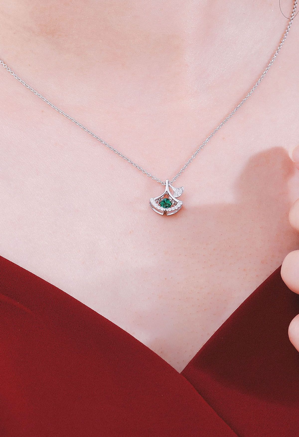 Hollow Out Fan Shape Emerald Gem Necklace 