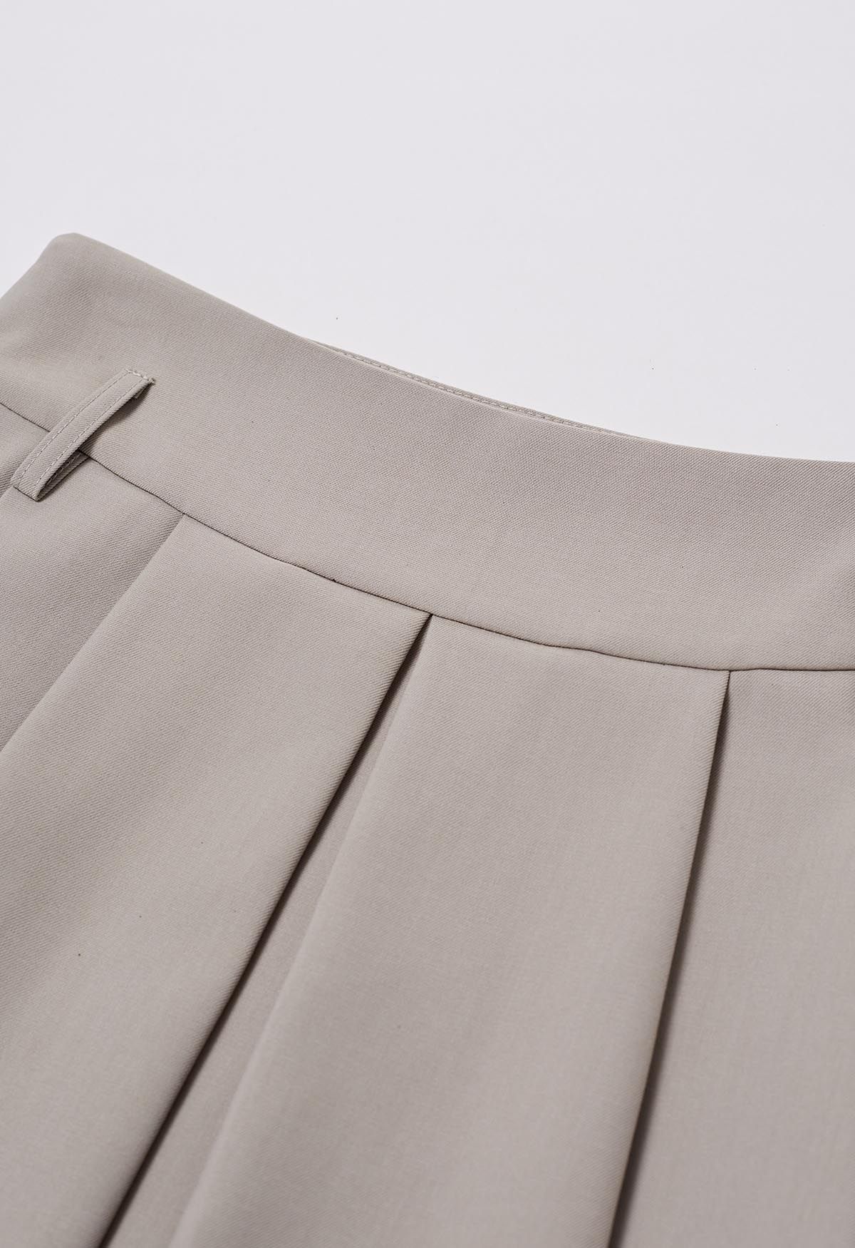 Contrast Hemline Pleated Skorts in Taupe