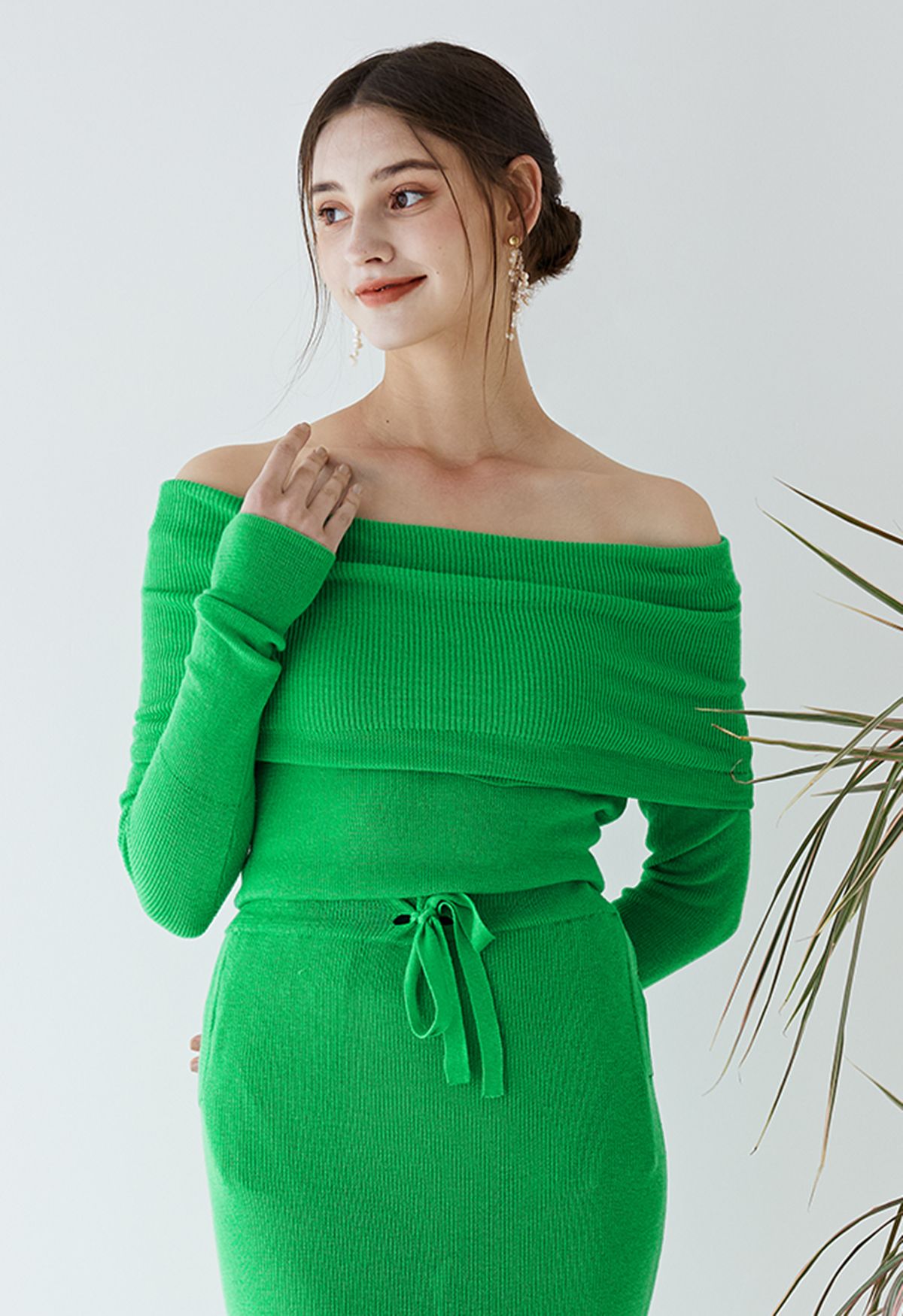Fold Over Off-Shoulder Knit Top in Green