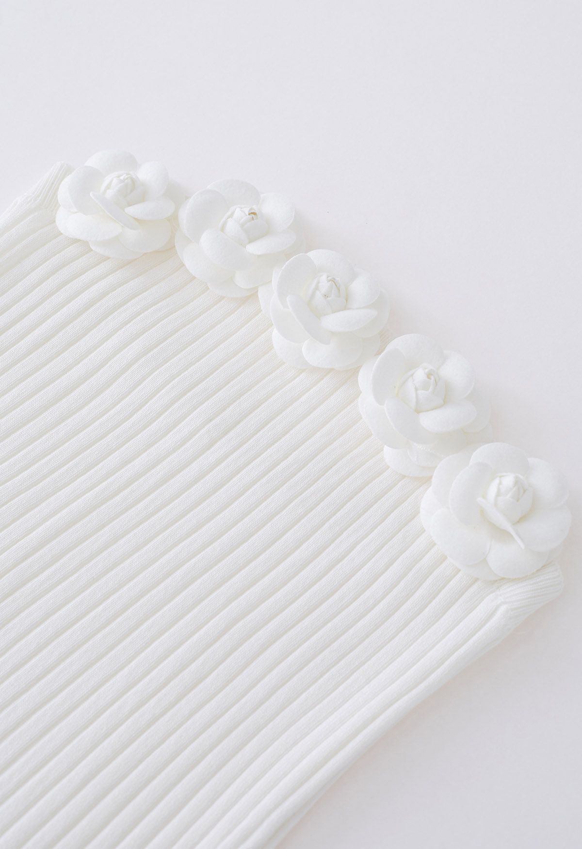 3D Floral Stretchy Tube Top in White