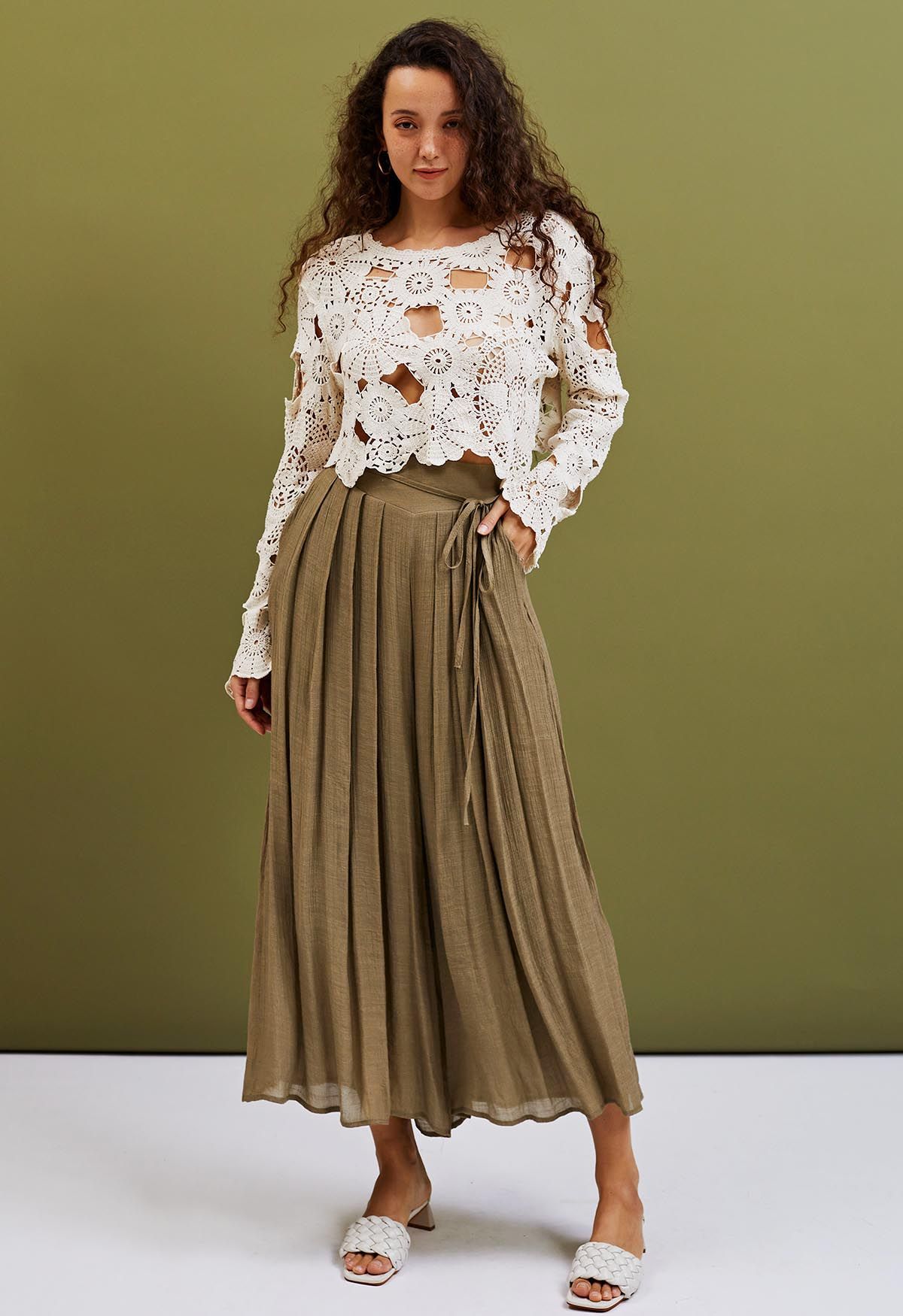 Tie Waist Pleated Wide-Leg Pants in Moss Green