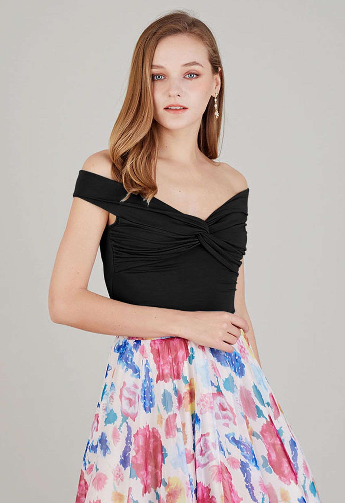 Twist Front Off-Shoulder Fitted Crop Top in Black