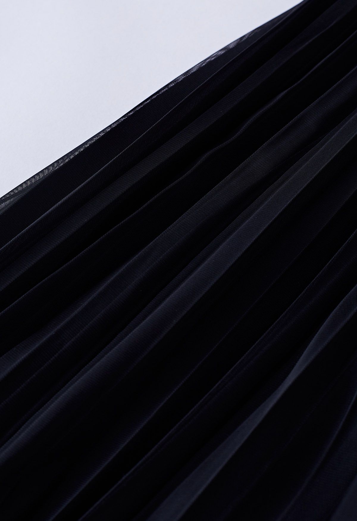 Panelled Pleated Mesh Tulle Midi Skirt in Black