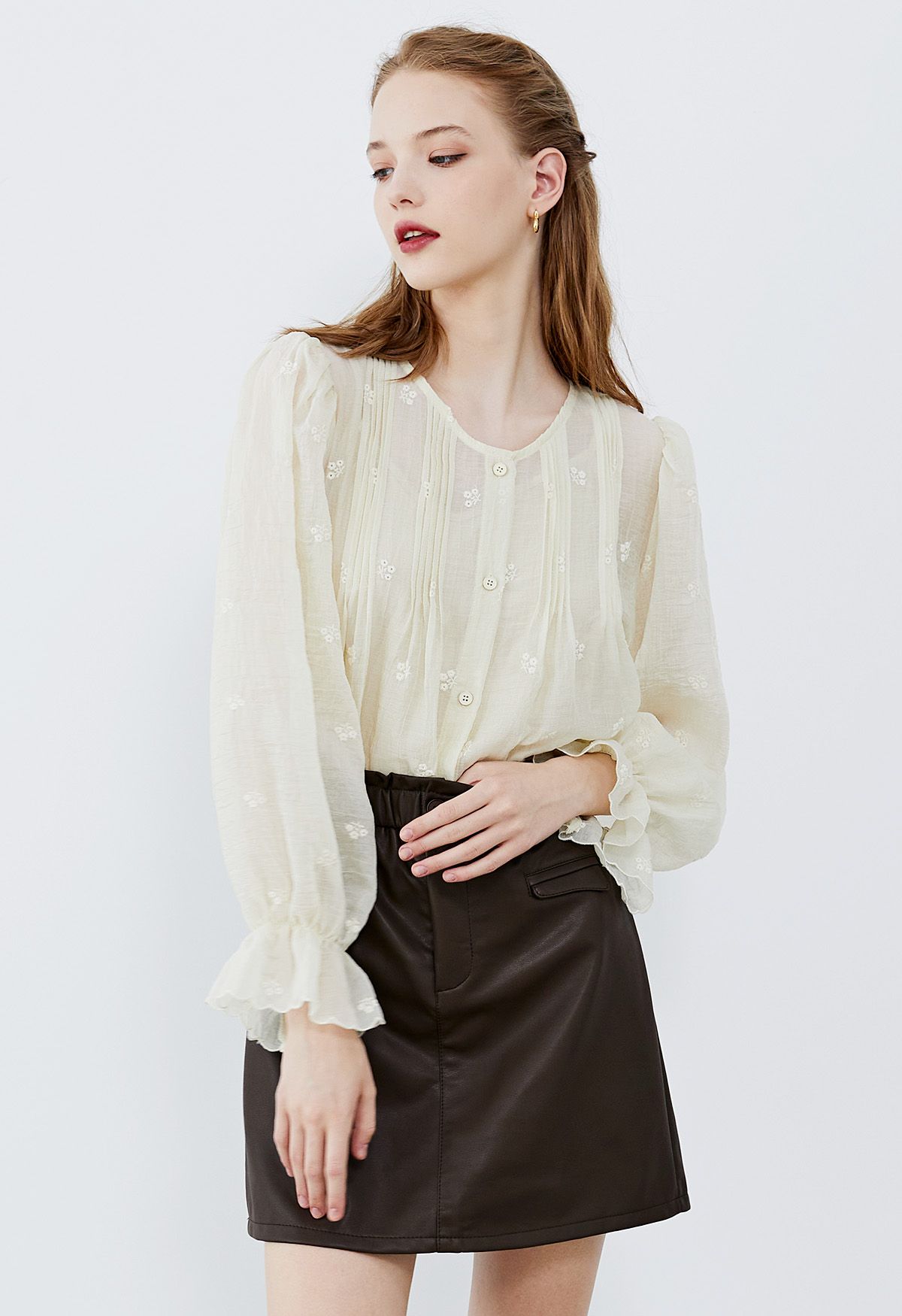 Embroidered Floret Pintuck Detail Dolly Top in Light Yellow