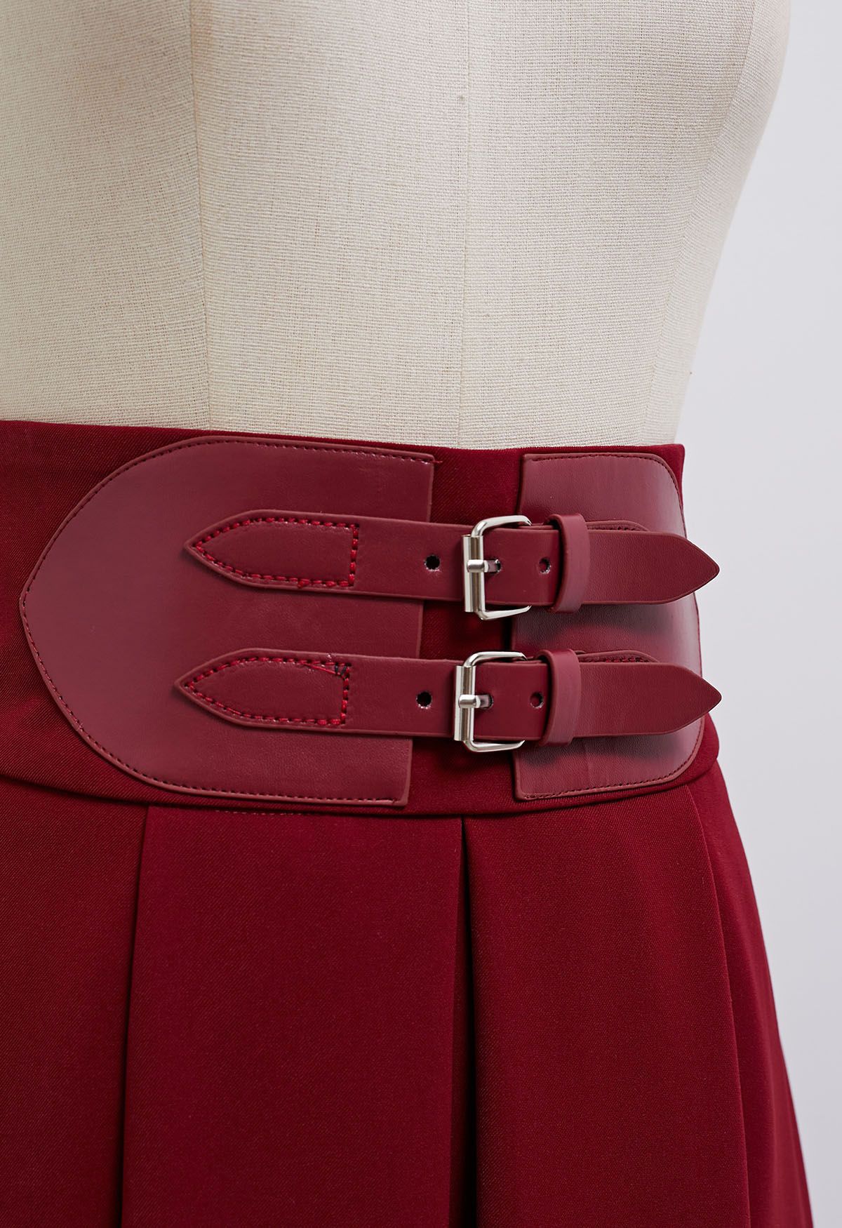 Belt Embellished High Waist Pleated Midi Skirt in Red