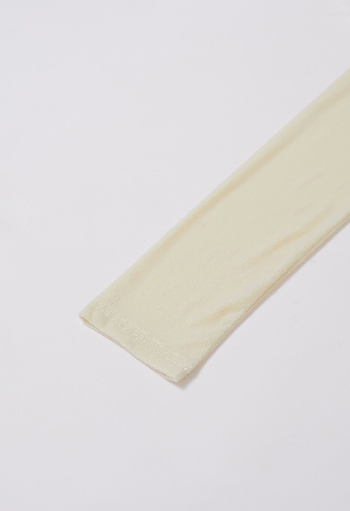 Feather Trim Mesh Spliced Velvet Top in Cream