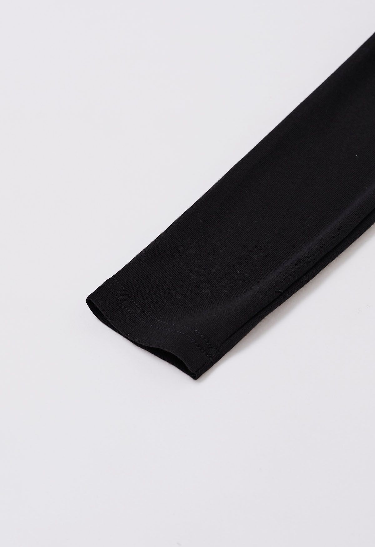 Cross V-Neck Long Sleeves Top in Black