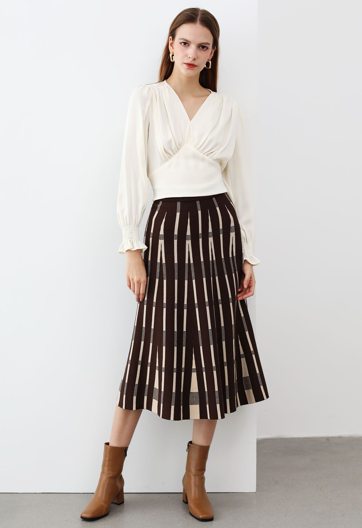 Trendsetting Striped Knit Midi Skirt in Brown