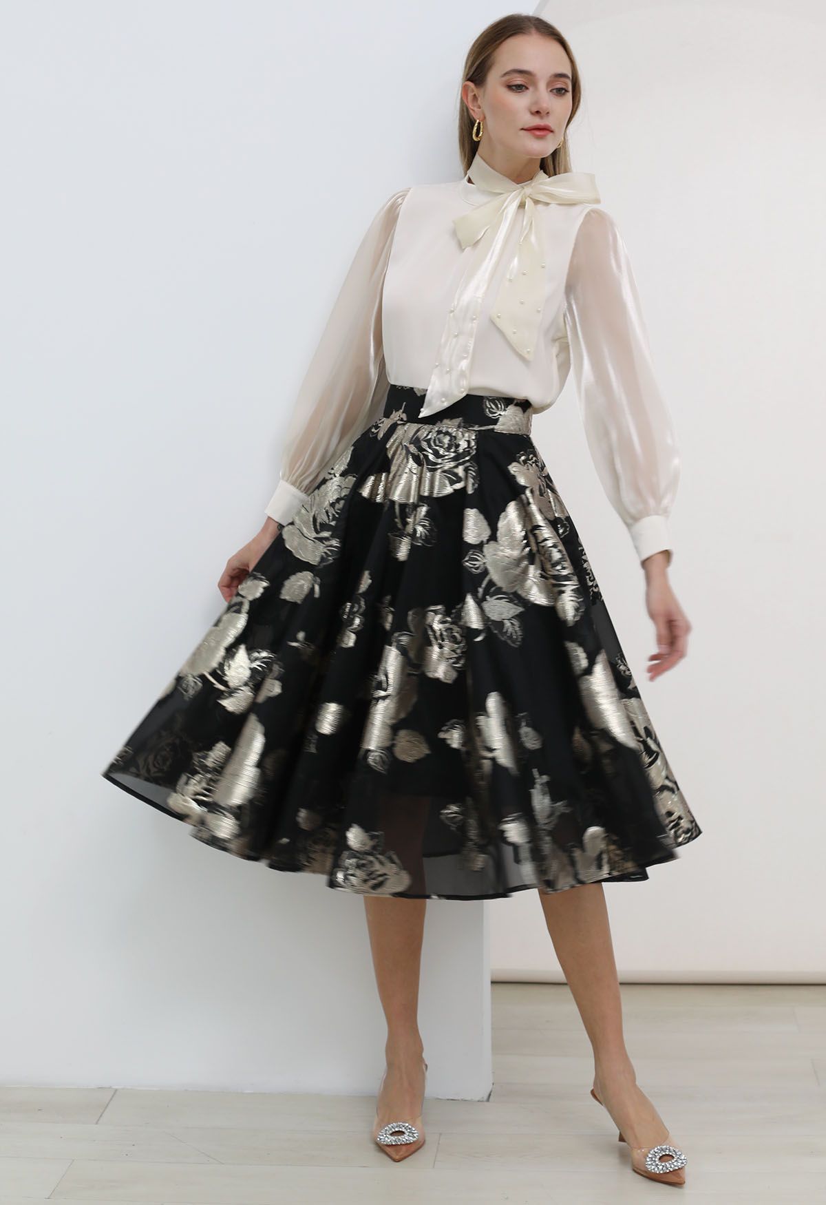 Metallic Floral Jacquard A-Line Midi Skirt in Black