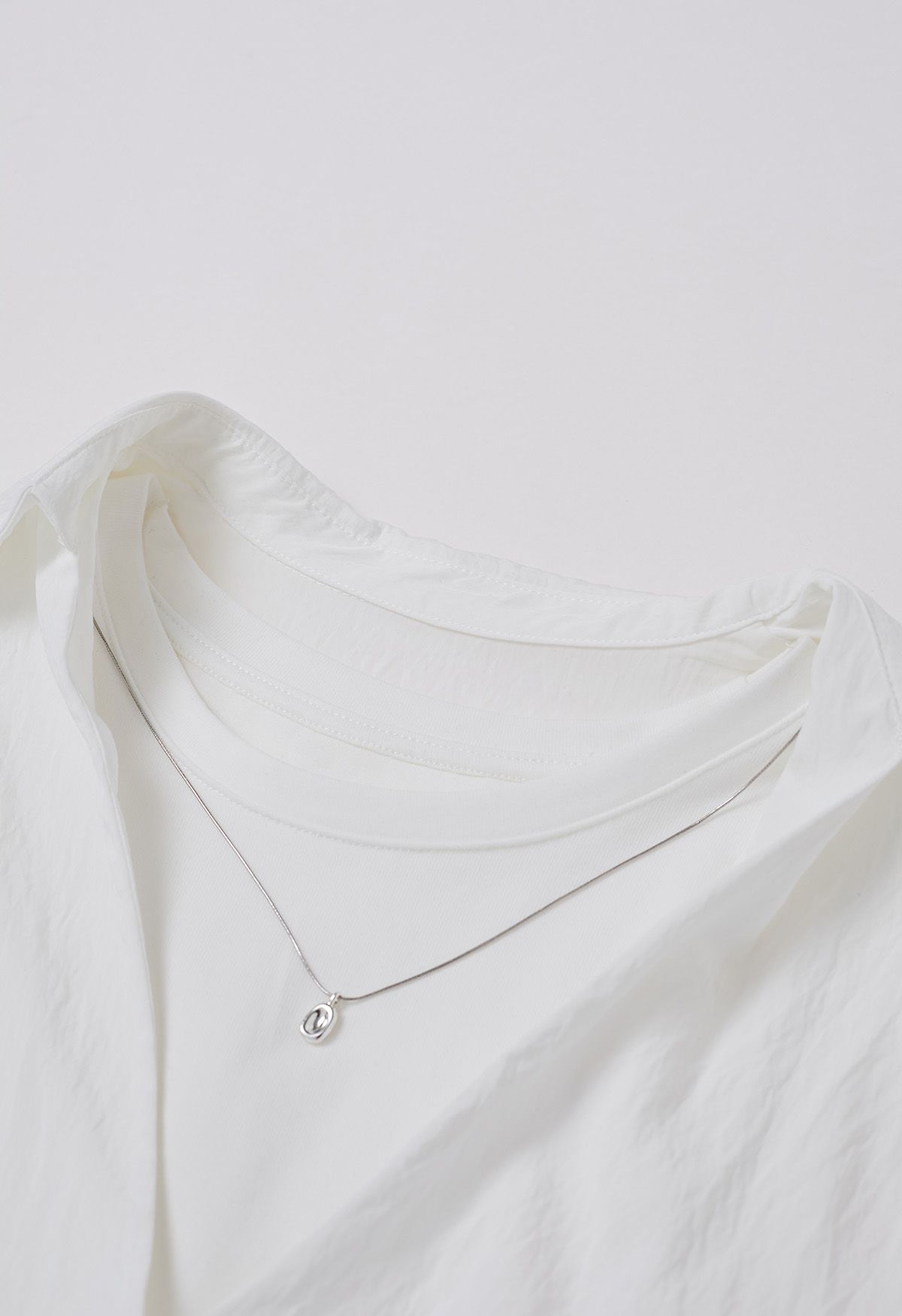 Necklace Decorated Fake Two-Piece Shirt in White