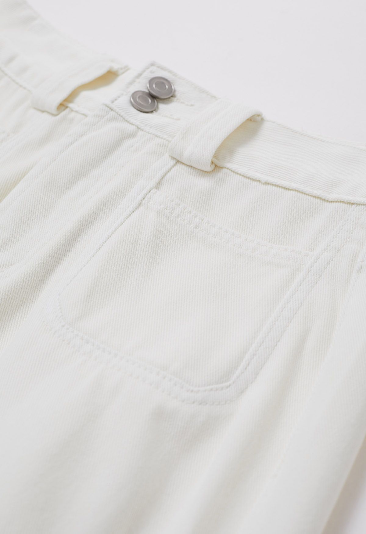 Vintage Charm Straight Leg Jeans in White