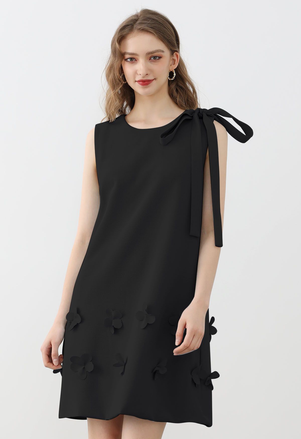 Flower Applique Bowknot Sleeveless Dress in Black