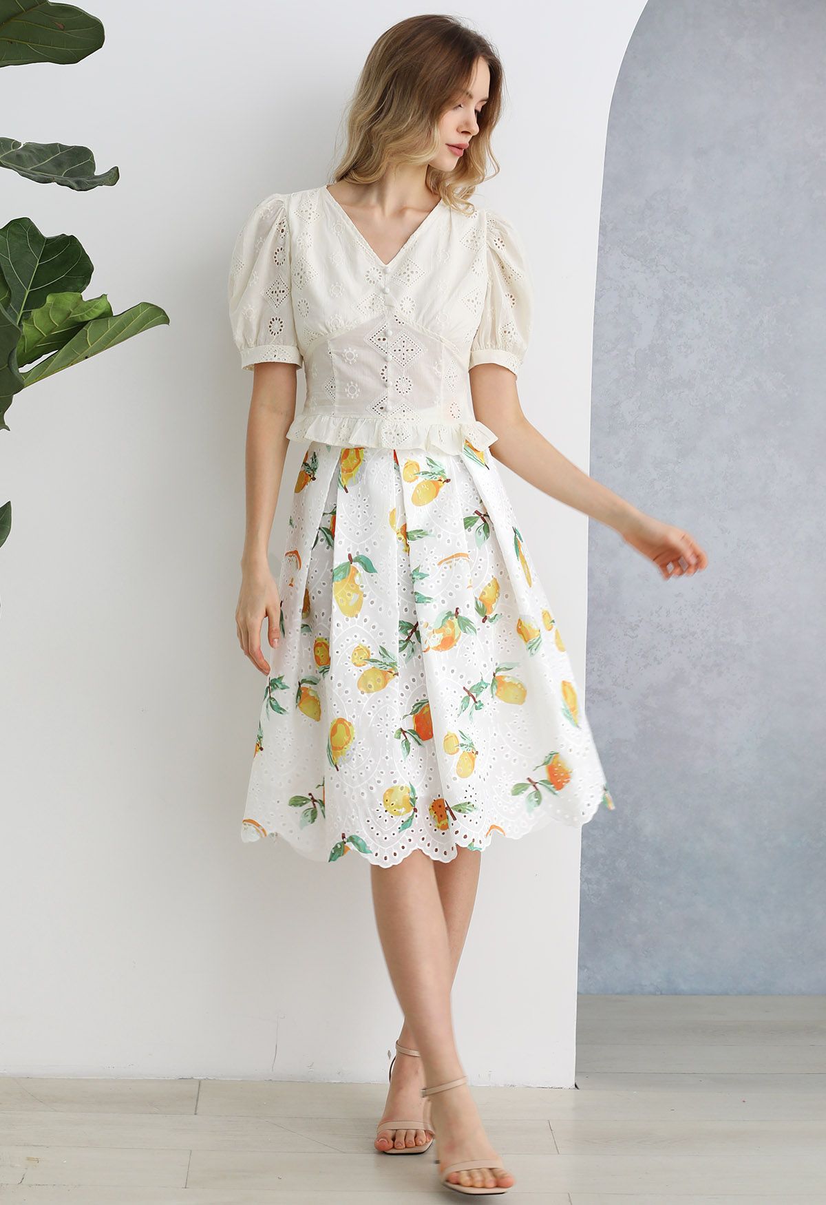 Lemon Printed Eyelet Embroidered Scallop Edge Pleated Skirt