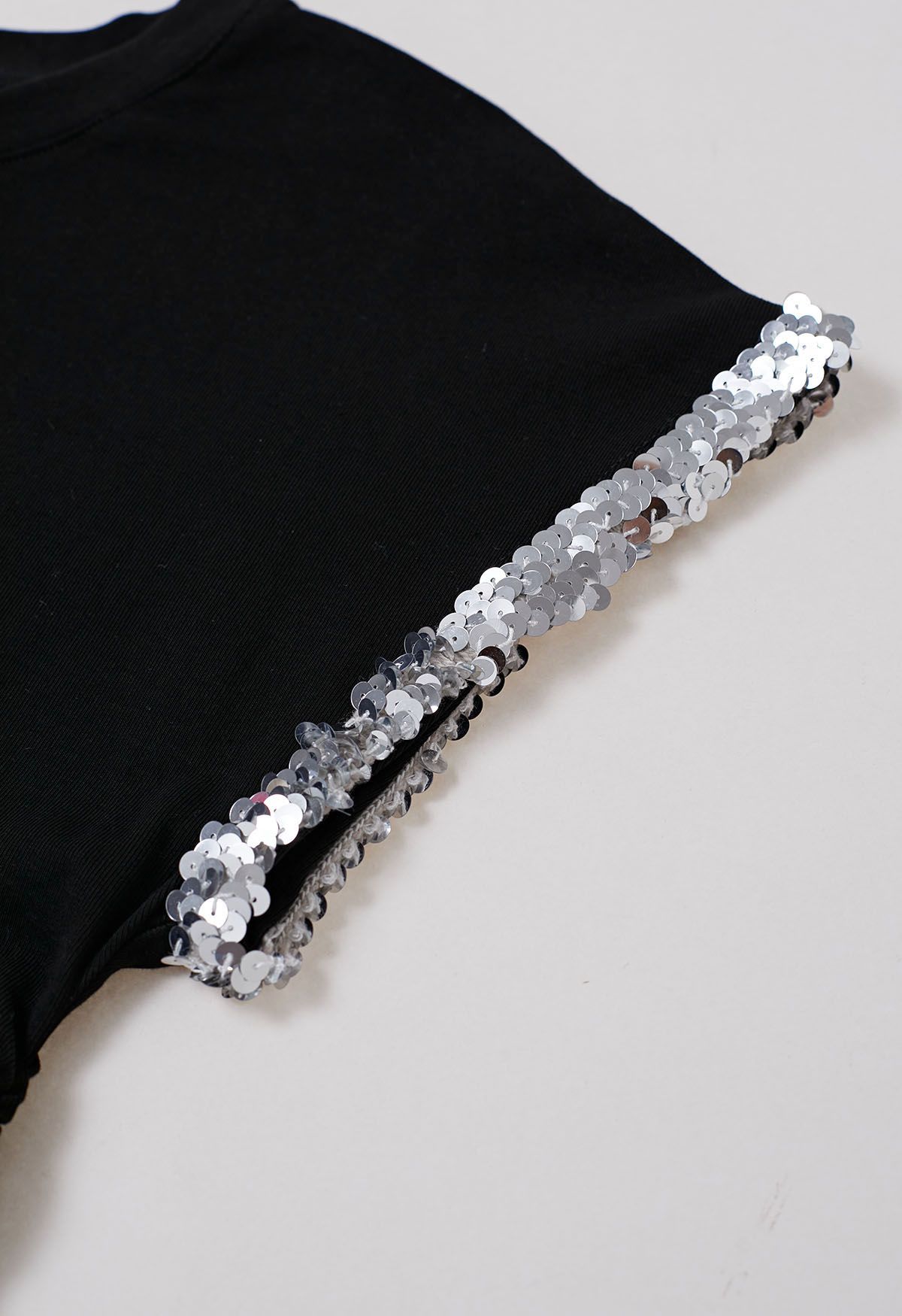 Sequined Cuff Ruched Side T-Shirt in Black