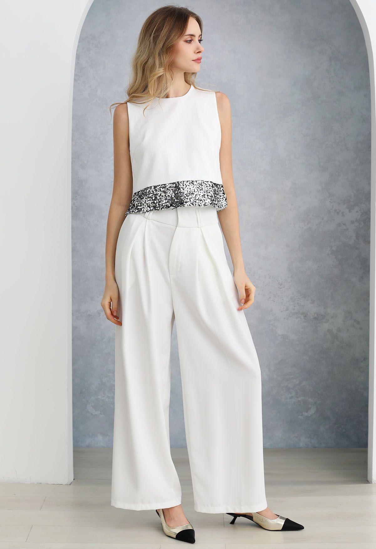 Side Pocket Wide Leg Pleated Pants in White