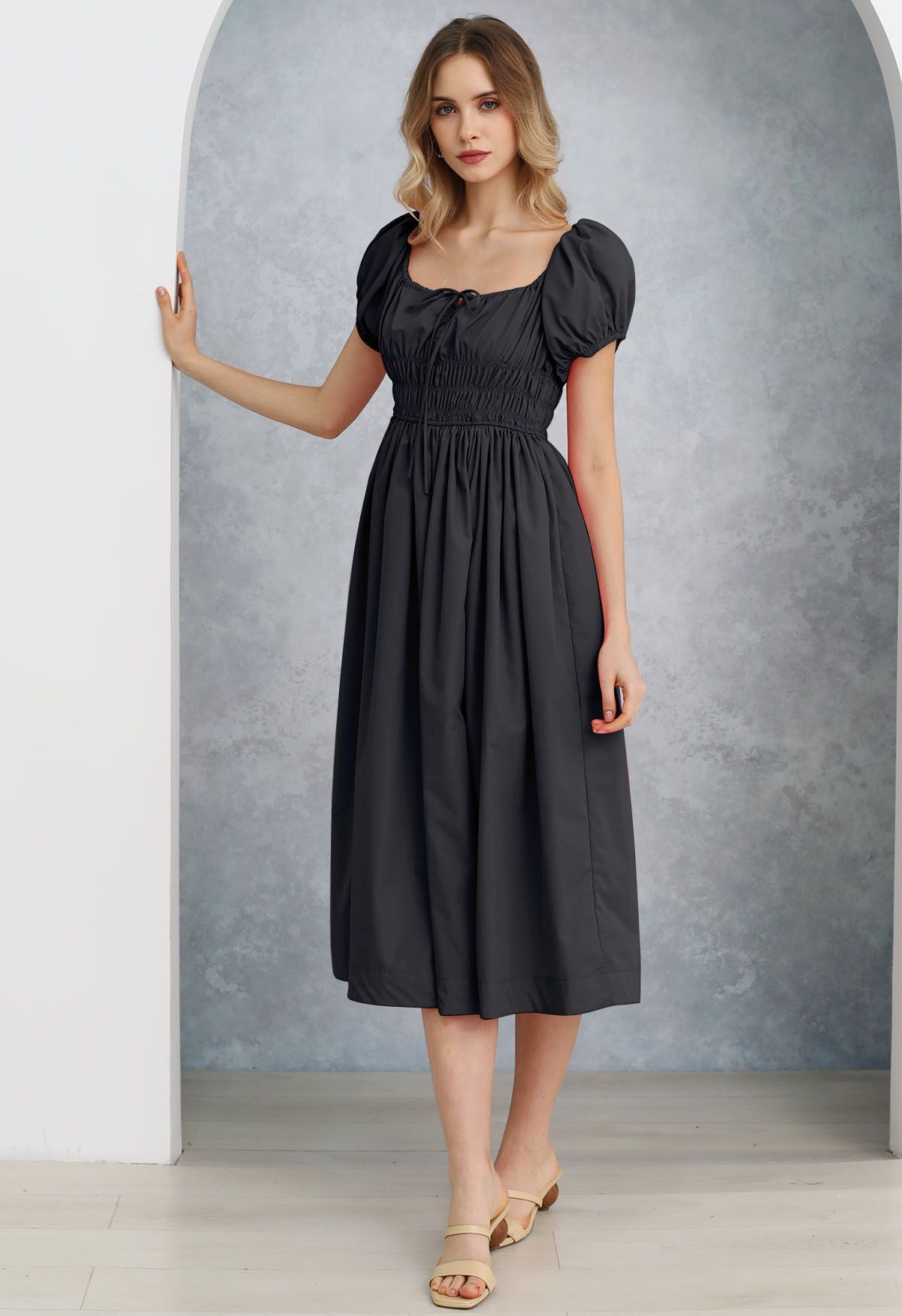 Square Neck Bubble Sleeve Shirred Midi Dress in Black