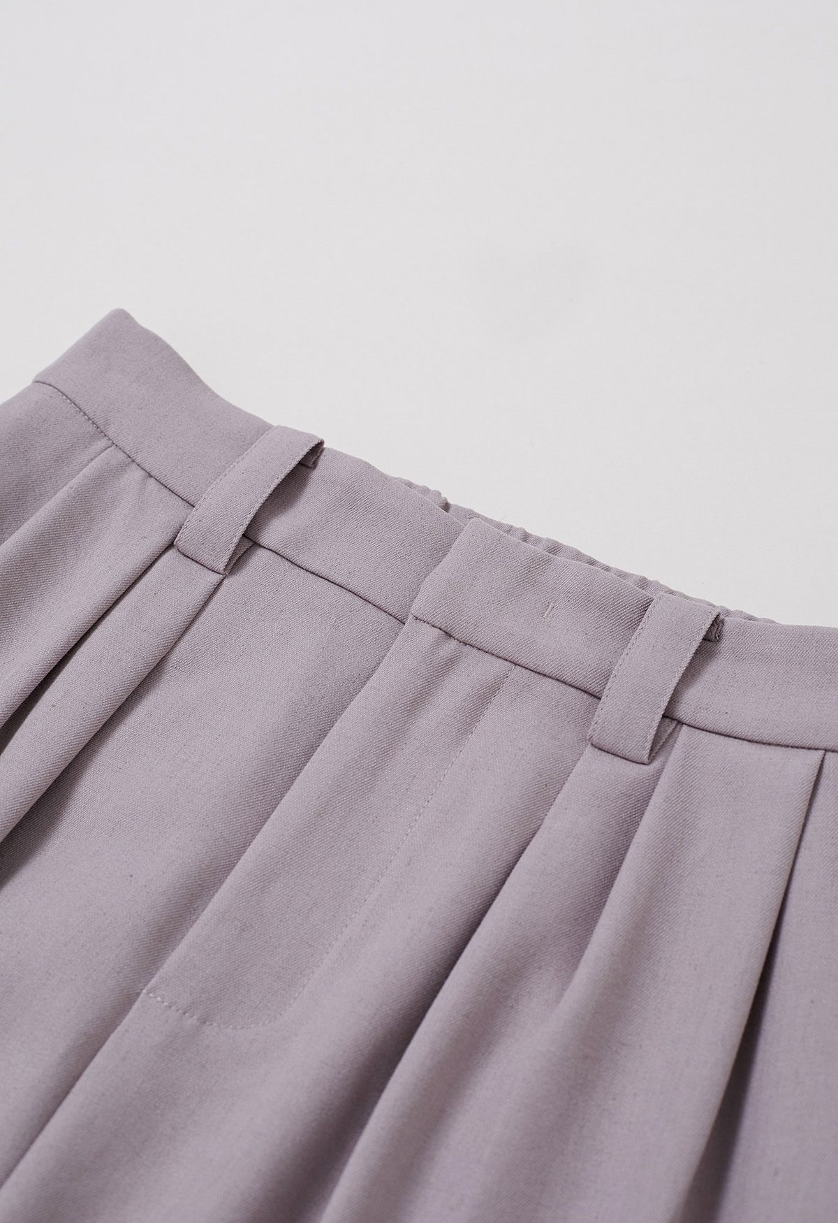 Faux Leather Belt Straight-Leg Pants in Lilac