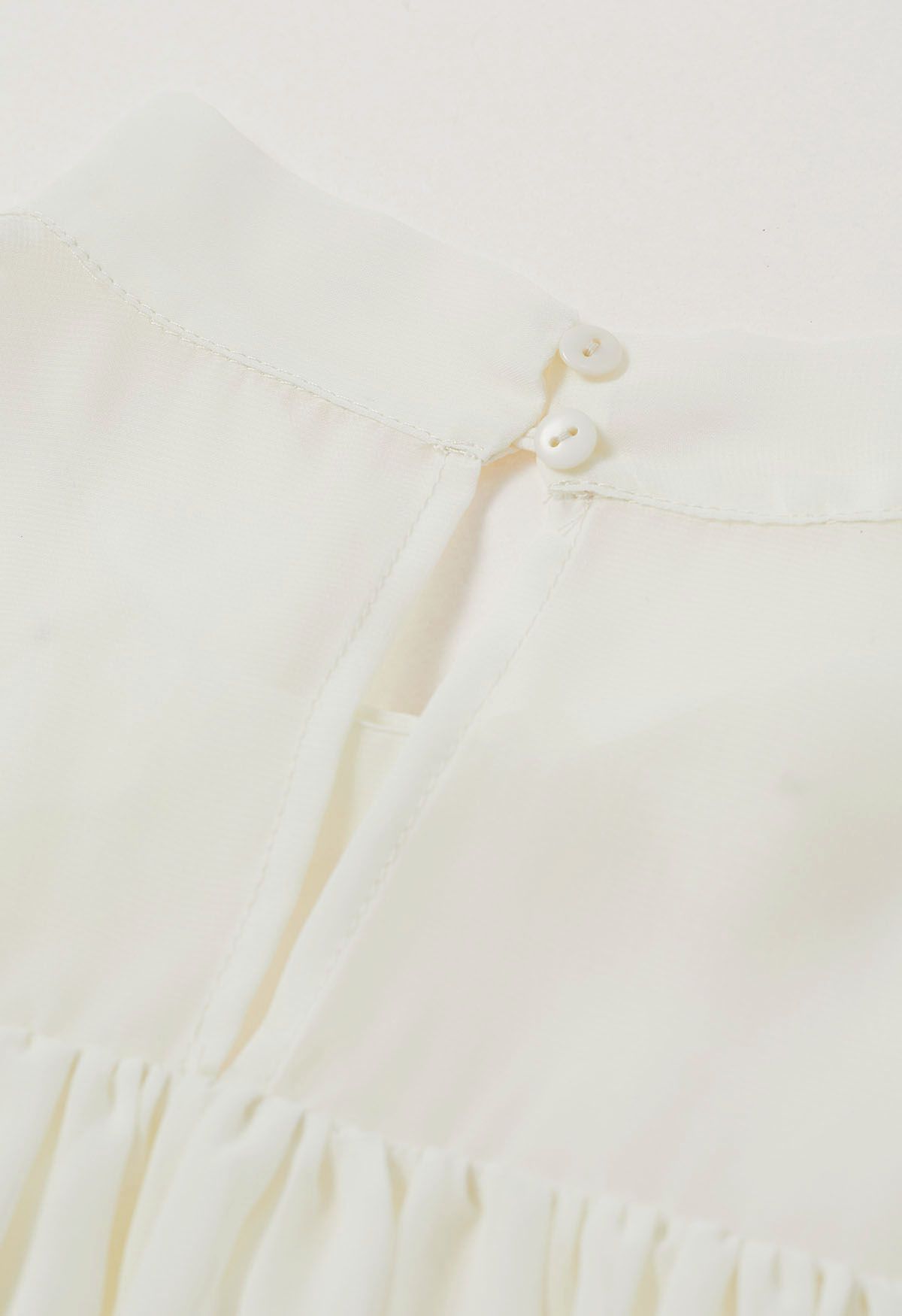 Pearly Petal Bowknot Chiffon Sleeveless Top in Cream