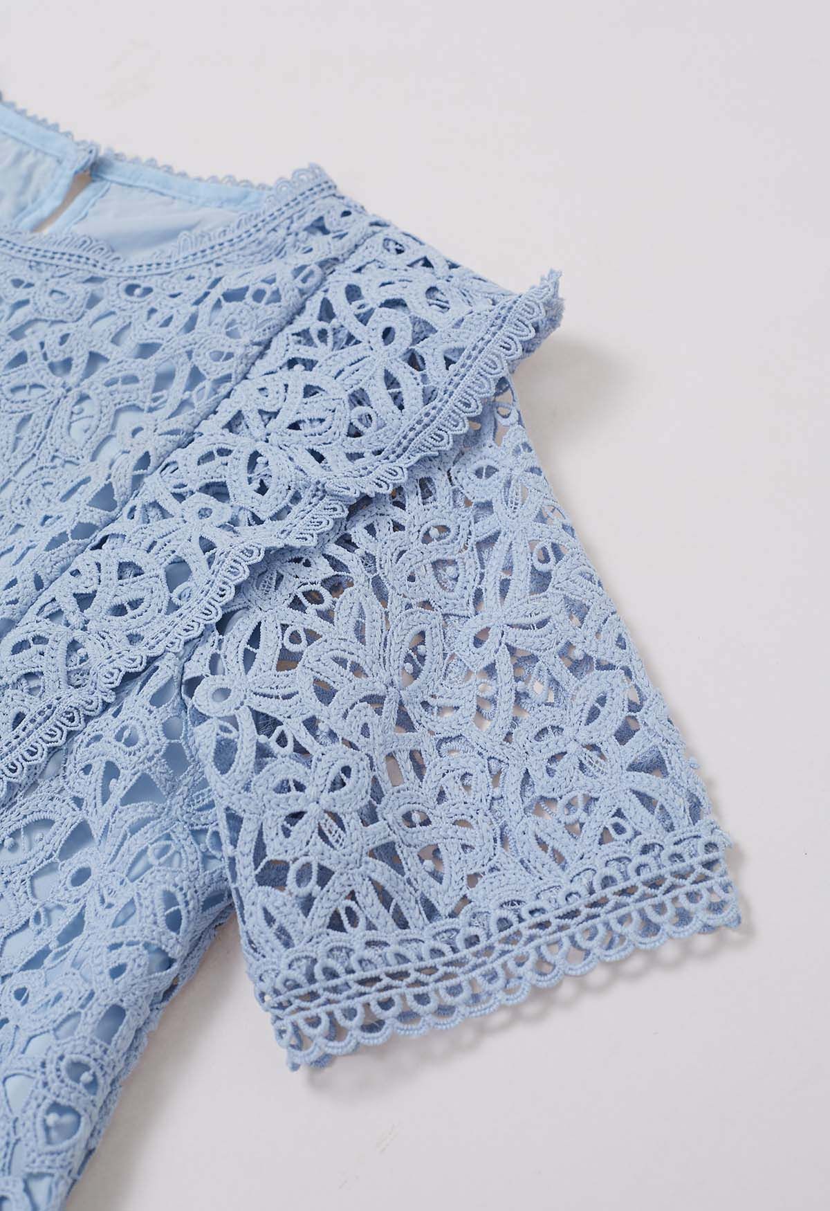 Crew Neck Guipure Lace Top in Blue