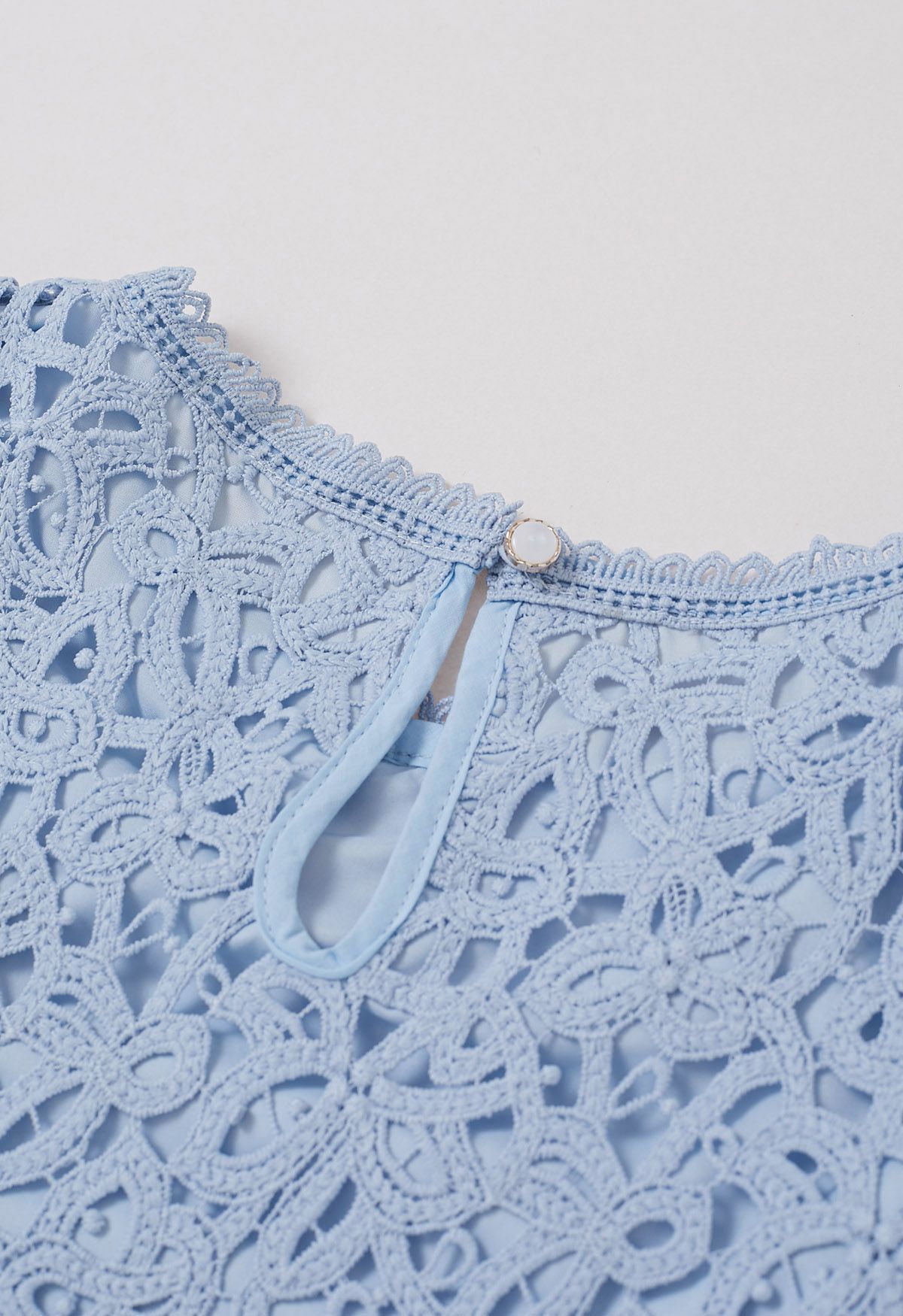 Crew Neck Guipure Lace Top in Blue