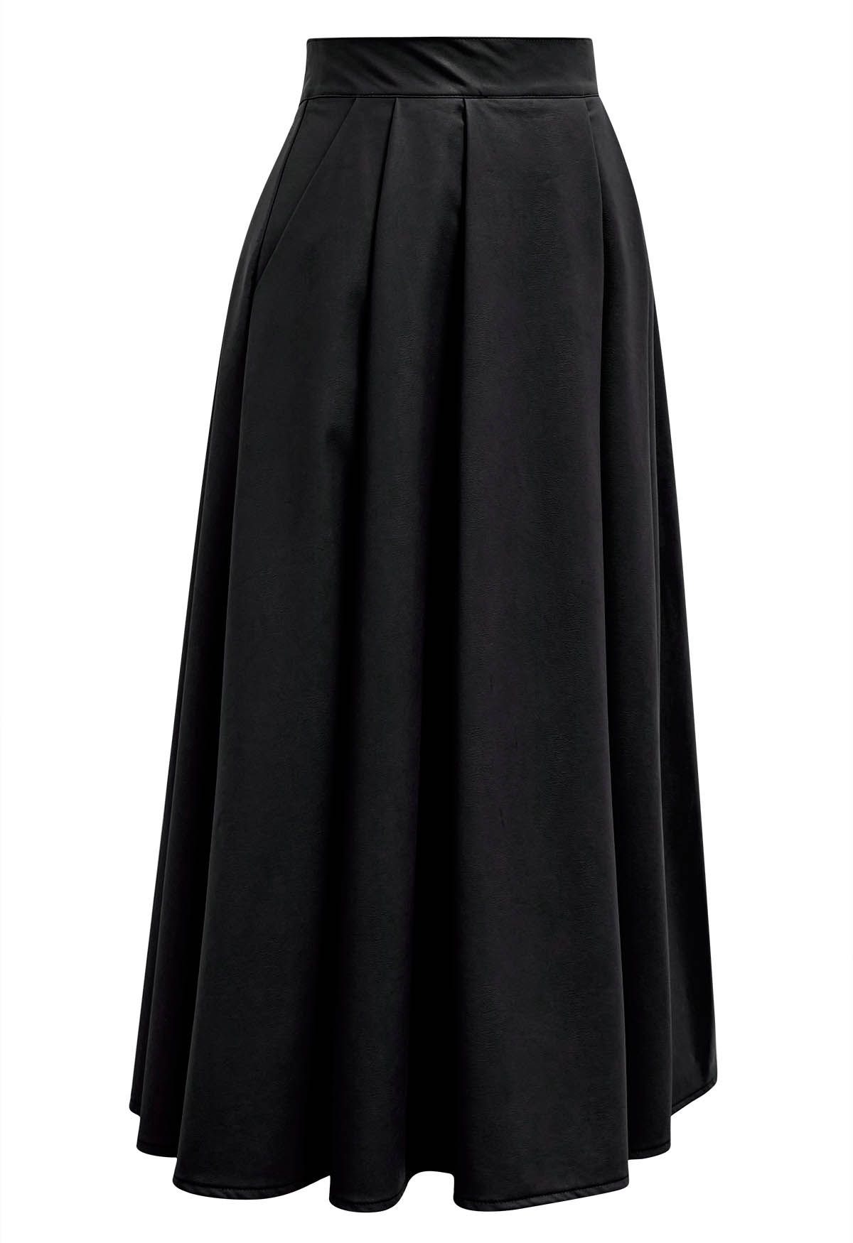 Chic Pleats Faux Leather Midi Skirt in Black