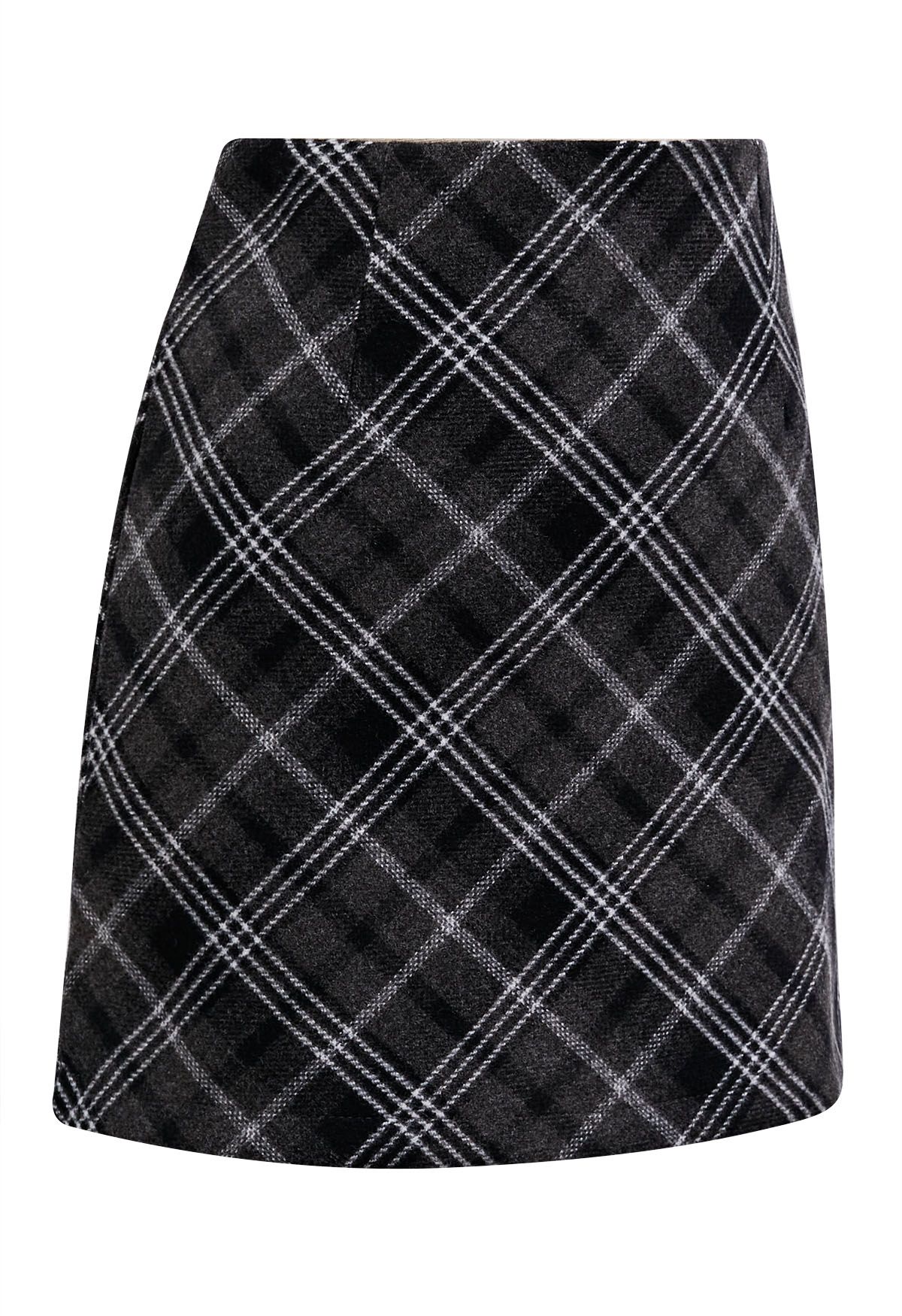 Scottish Charm Tartan Mini Skirt in Black