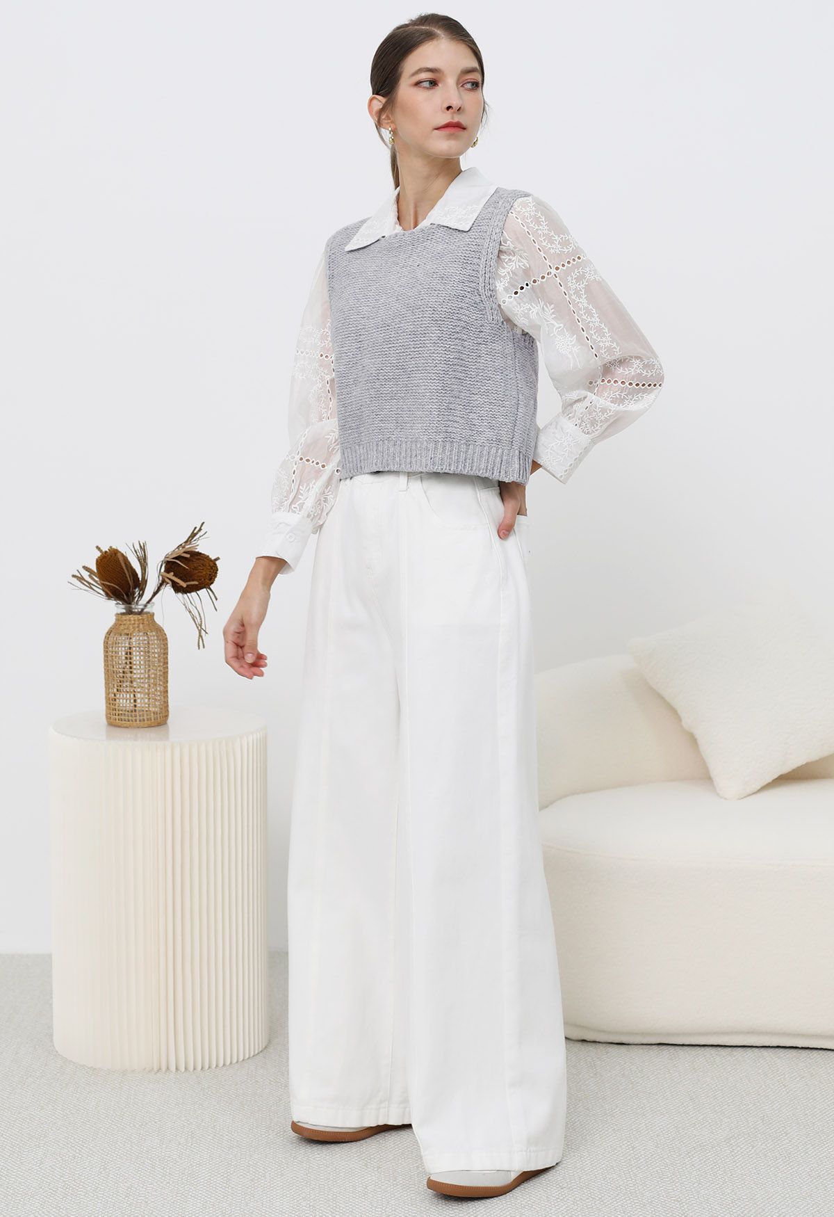 Iconic Silhouette Belted Palazzo Jeans in White