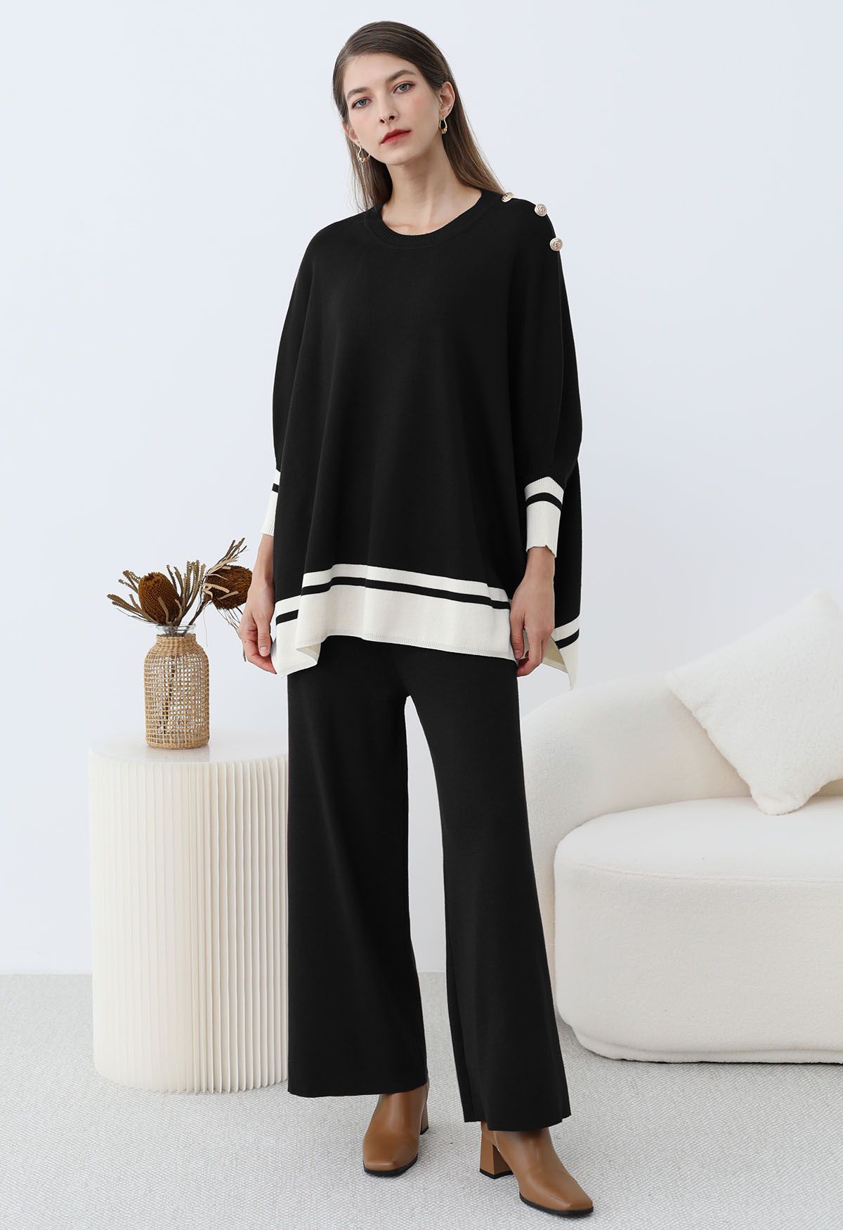 Contrast Detail Knit Poncho and Pants Set in Black