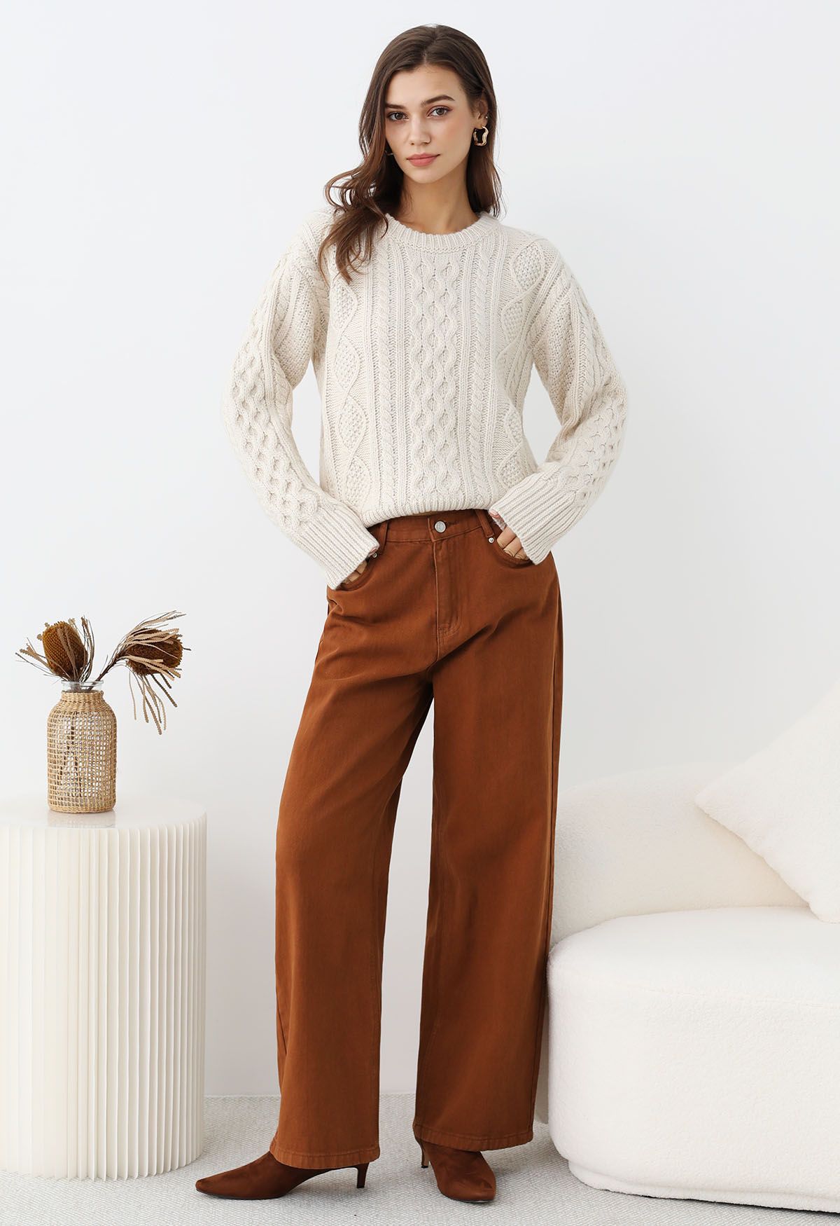 Hug-Me Cable Knit Crewneck Sweater in Ivory