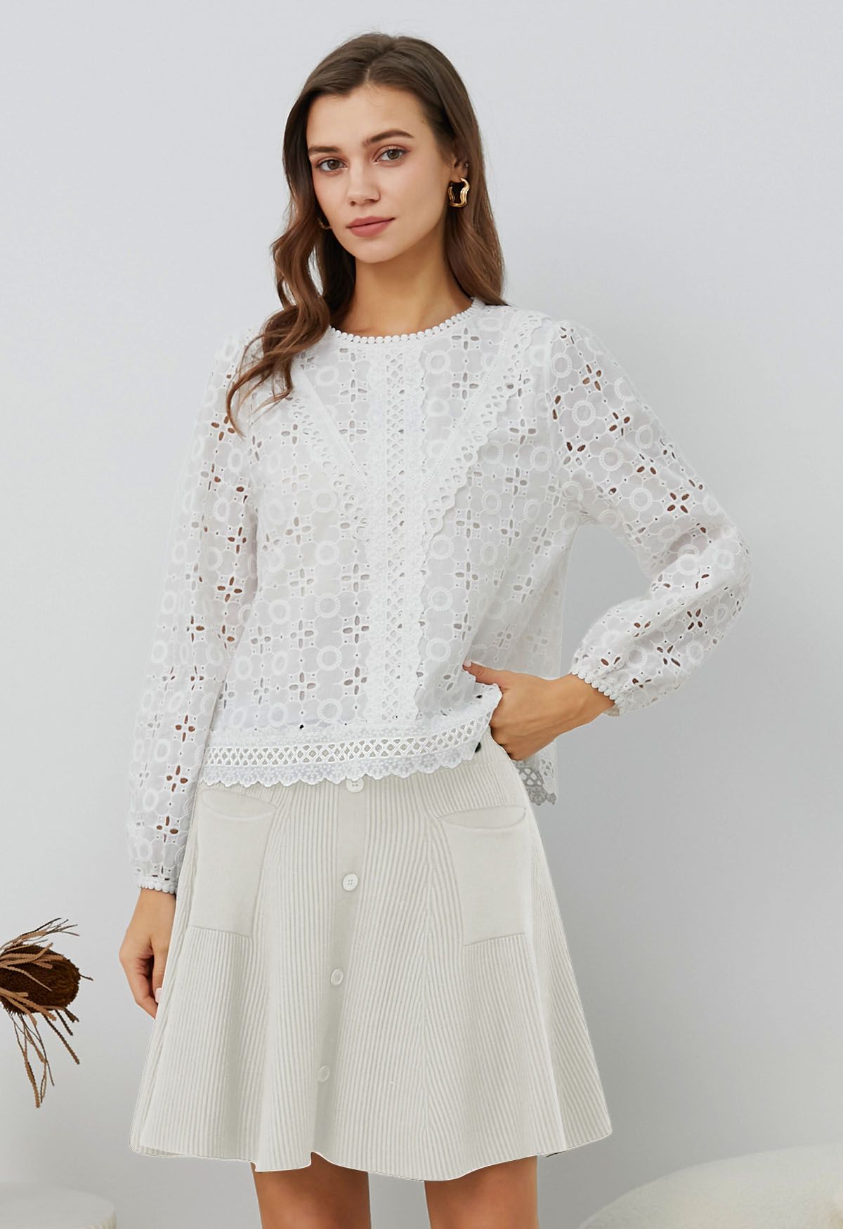 Patch Pockets Button Trim Knit Mini Skirt in White