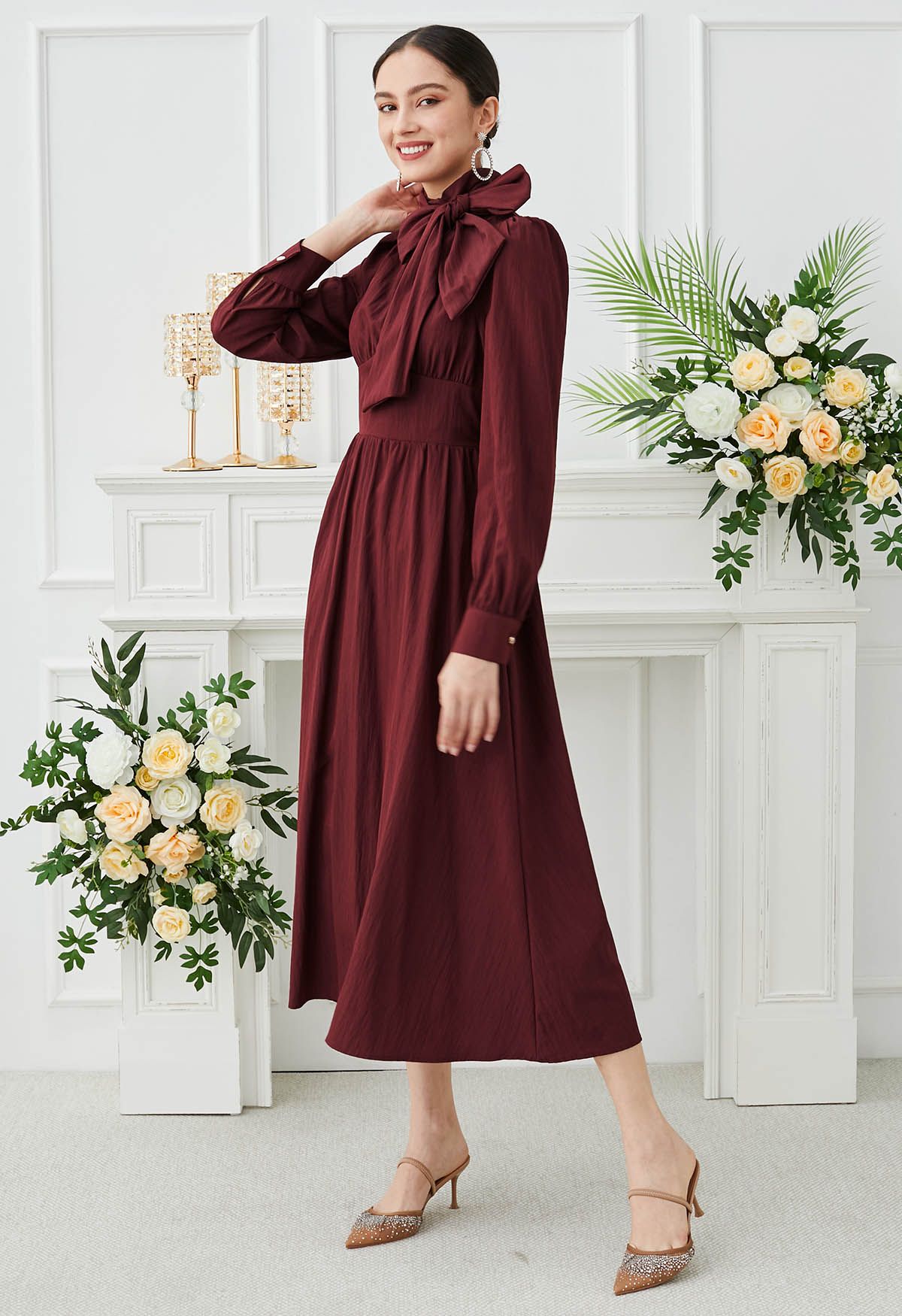 Stunning Bowknot Cutout Midi Dress in Burgundy