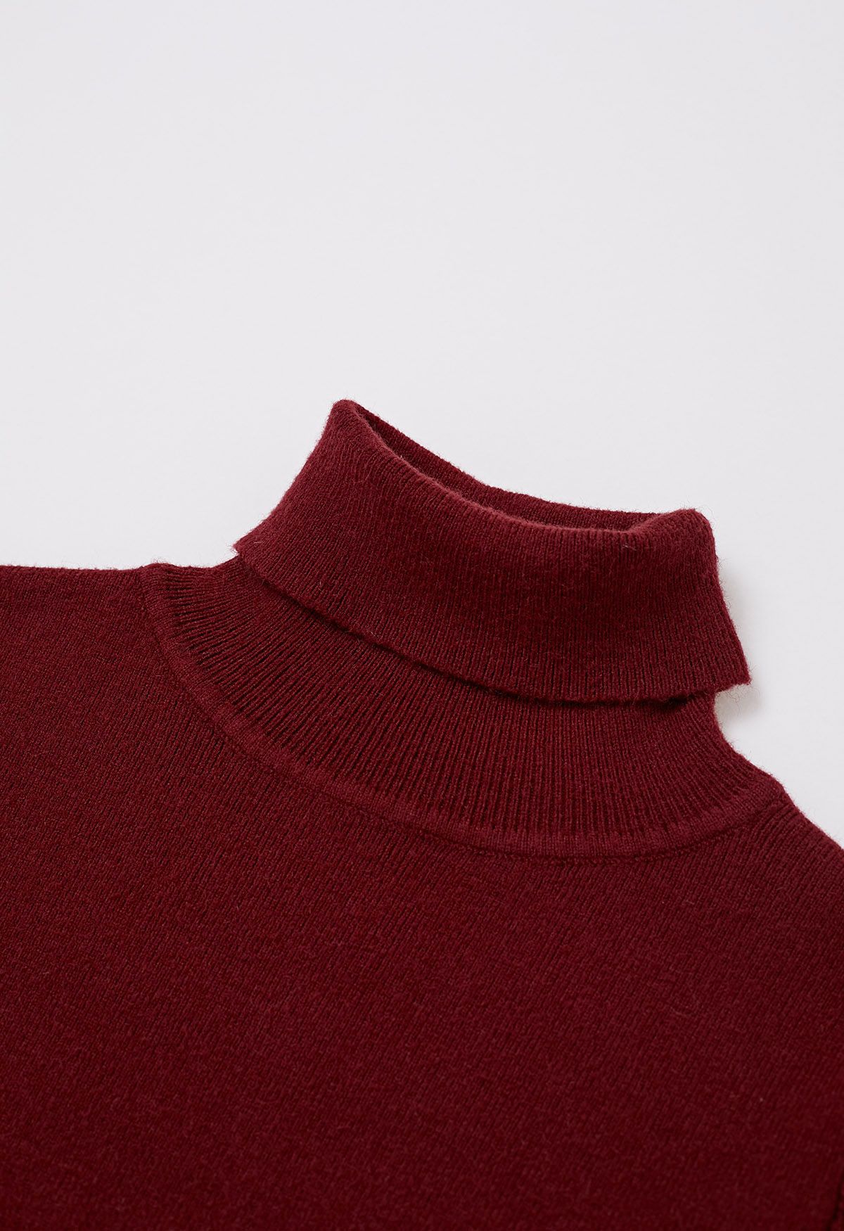 Turtleneck Gigot Sleeve Knit Top in Burgundy