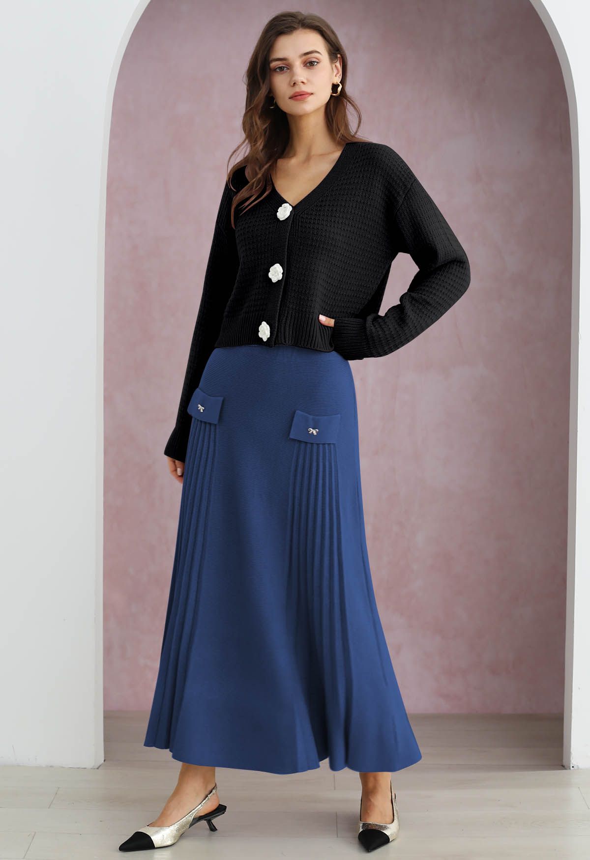 Little Bow Decorated Pleats Knit Maxi Skirt in Indigo