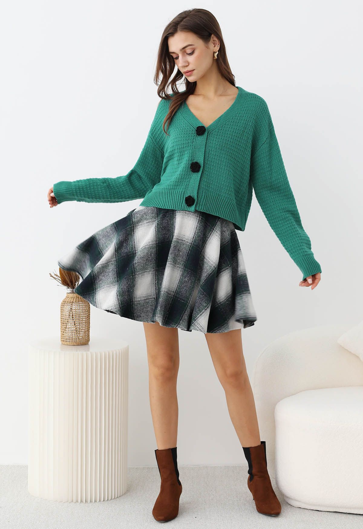 Stitch Rose Buttoned Crop Knit Cardigan in Teal