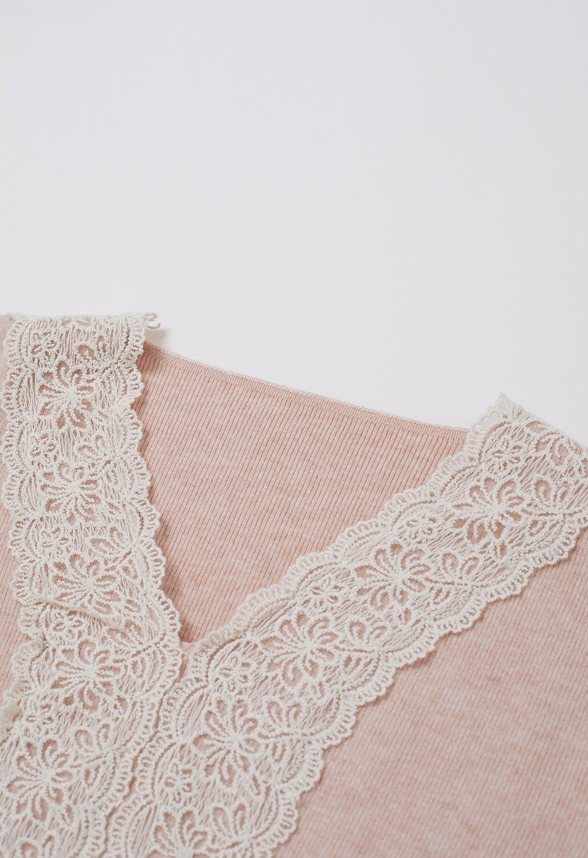 Lace Trim Fitted Knit Top in Dusty Pink