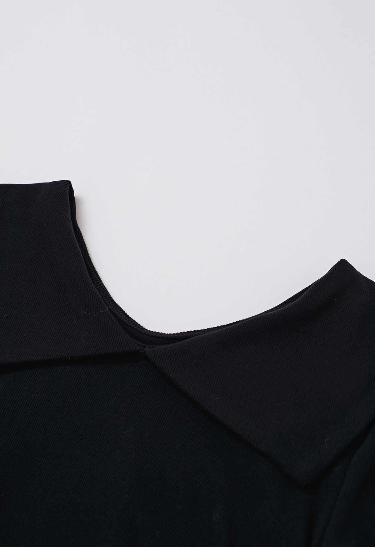 Flap Collar Ruched Side Long Sleeve Top in Black