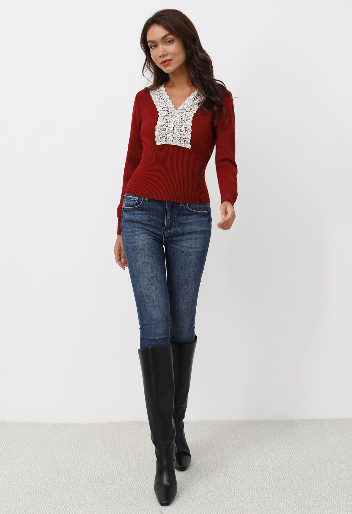 Lace Trim Fitted Knit Top in Red