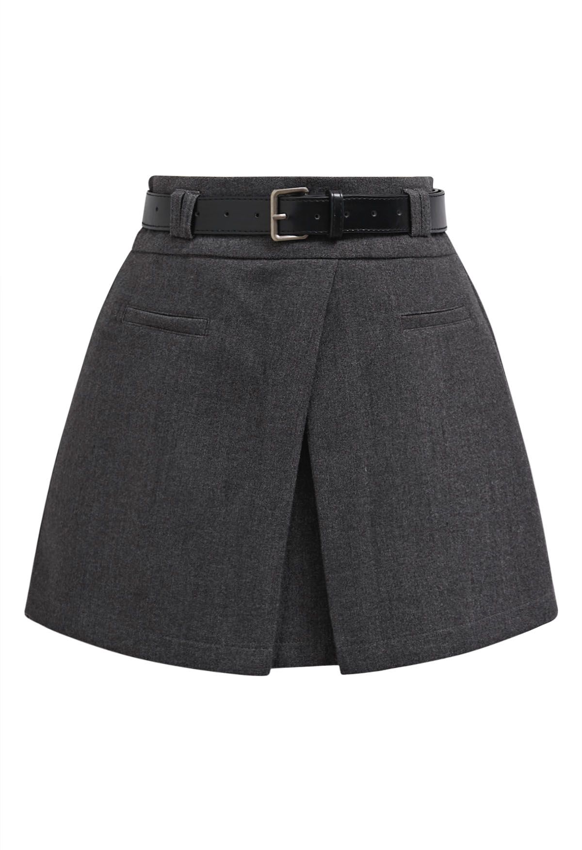 Fake Pockets Belted Flap Skorts in Smoke